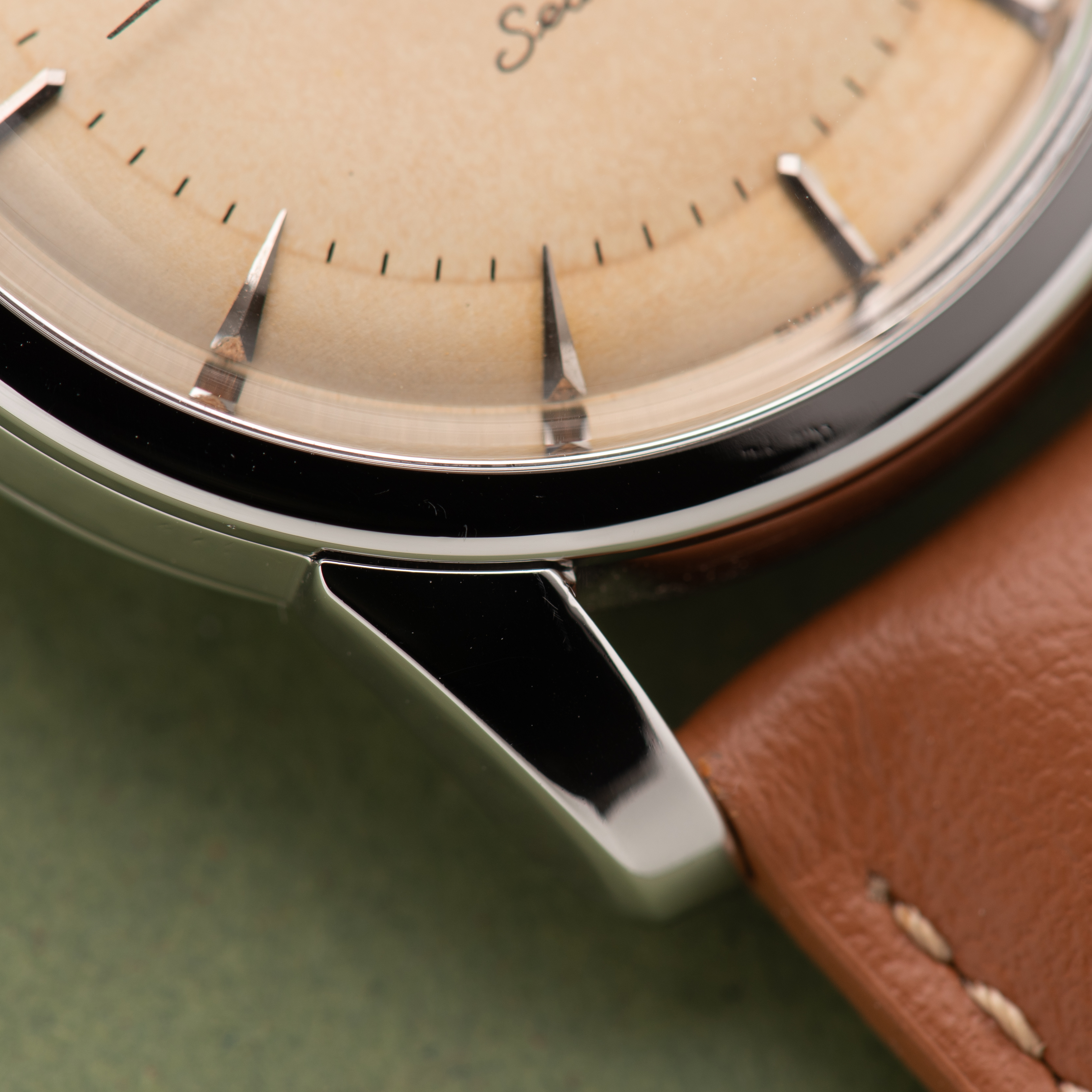 Zicht op Omega Seamaster Patina Beefy Lugs ref 2767-5 SC cal 354 vanaf 1954