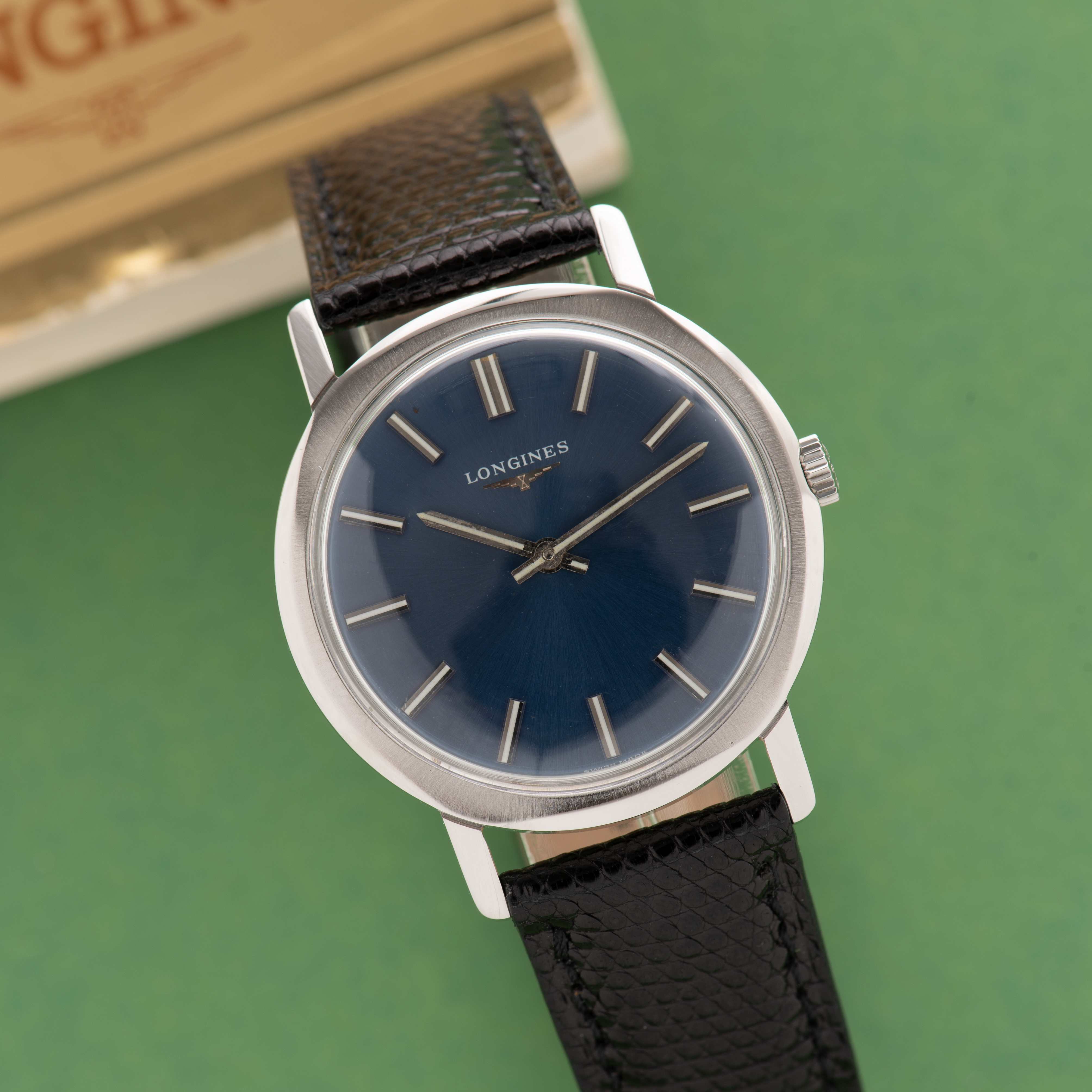 Vue de Longines Dress Watch blue dial Cal 428 Réf 1001-1