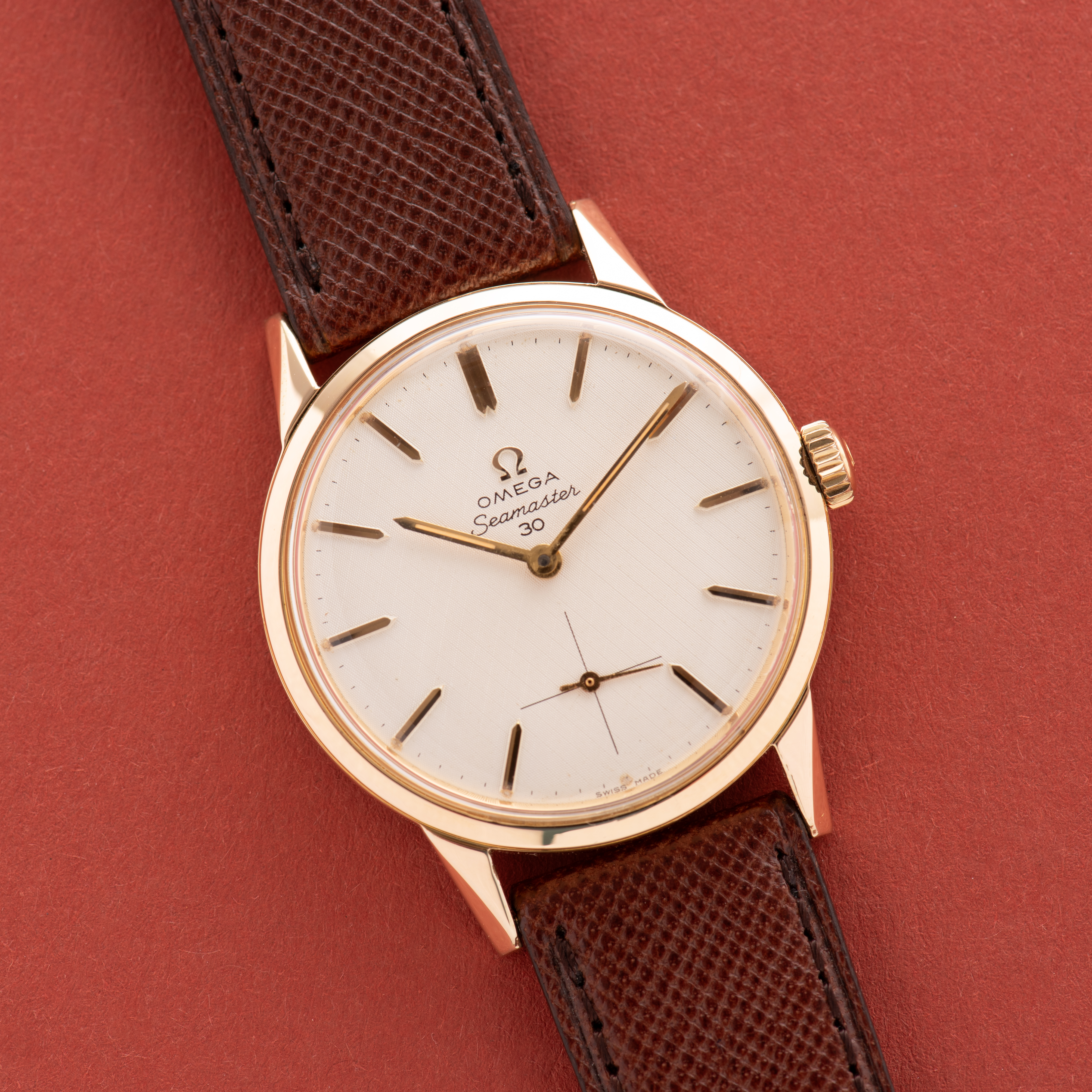 Zicht op Omega Seamaster 30 "Linen dial" Ref 125.003 vanaf 1963