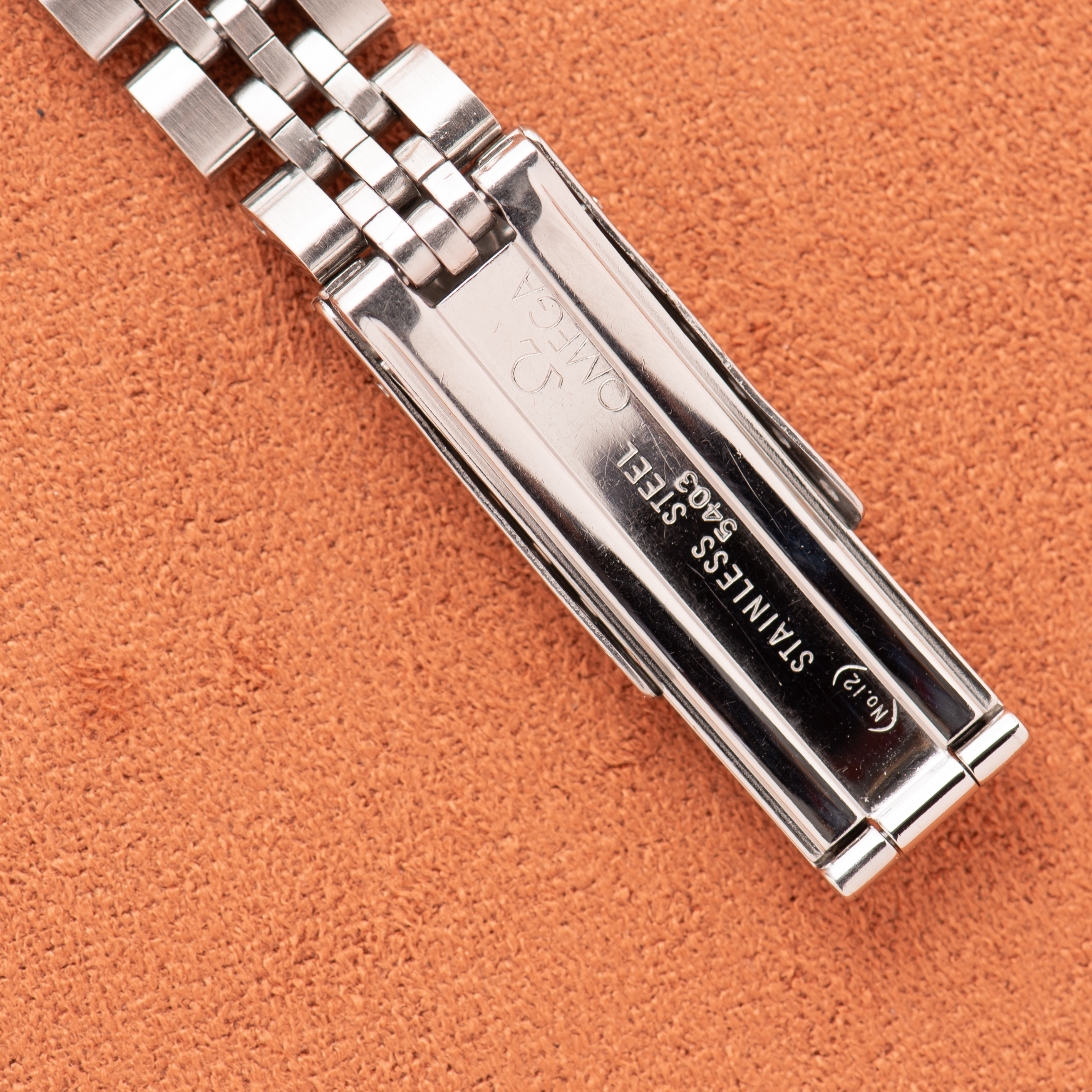 Vue de Omega Automatic Chronometer Constellation Linen Dial Steel/White GoldRéf 567.011
