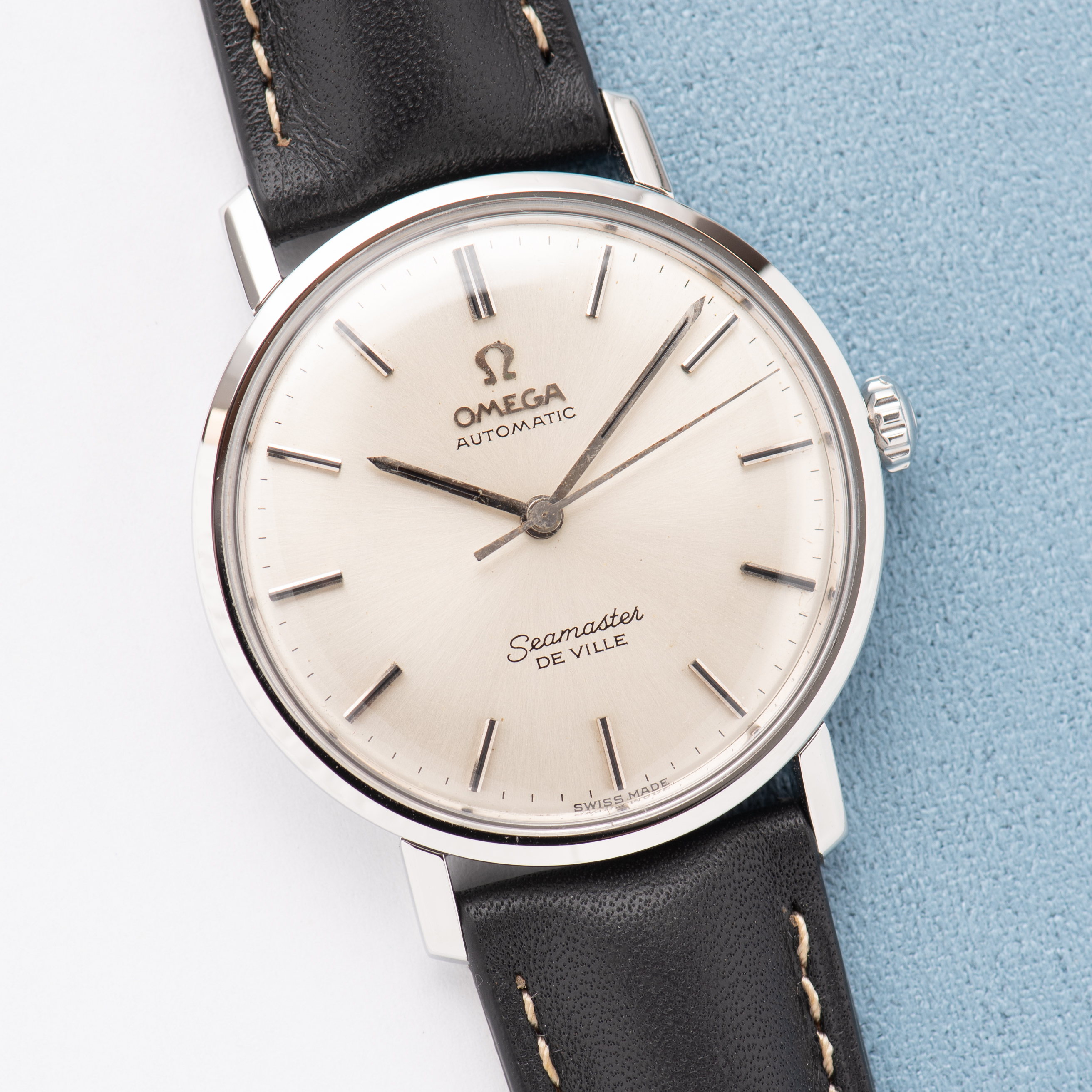 View of Omega Seamaster De Ville Automatic – Ref. 165.020 – 1965