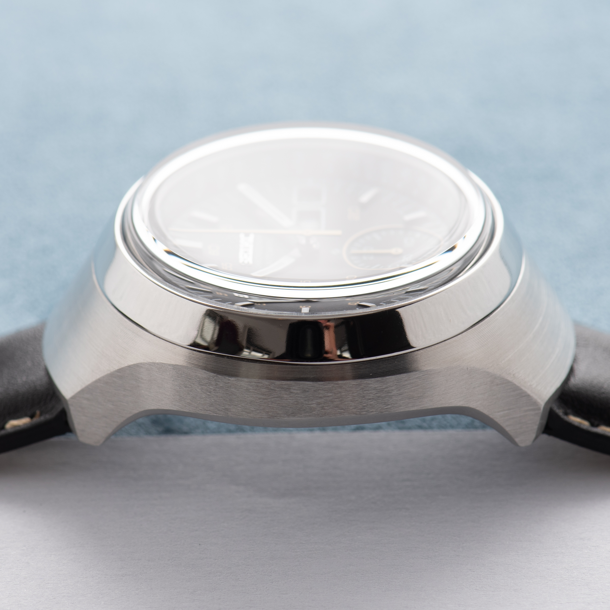 Zicht op Seiko Chronograph Helmet Darth Vader réf 6139-7100