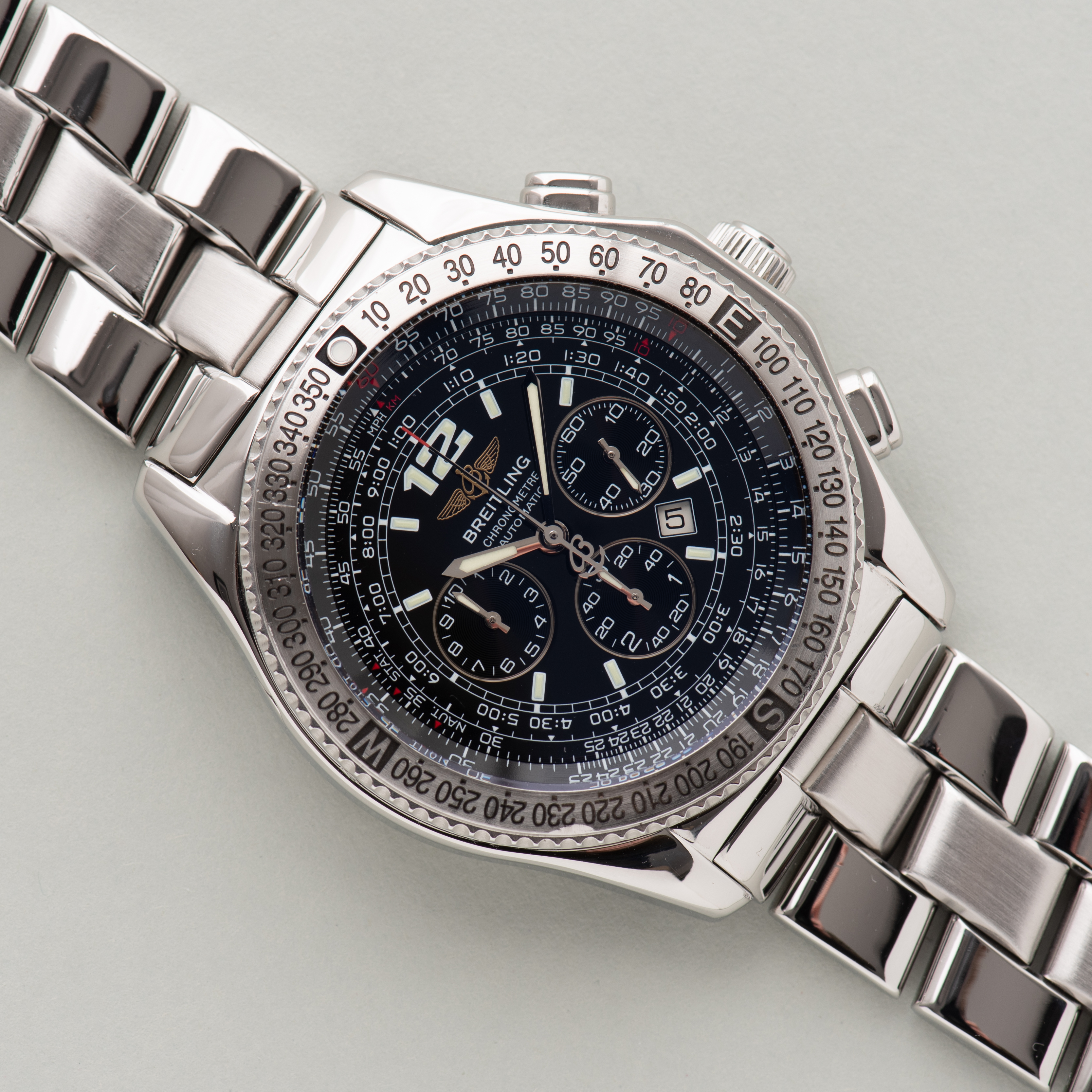 Vue de Breitling B-2 Chronographe A42632 cal B.42