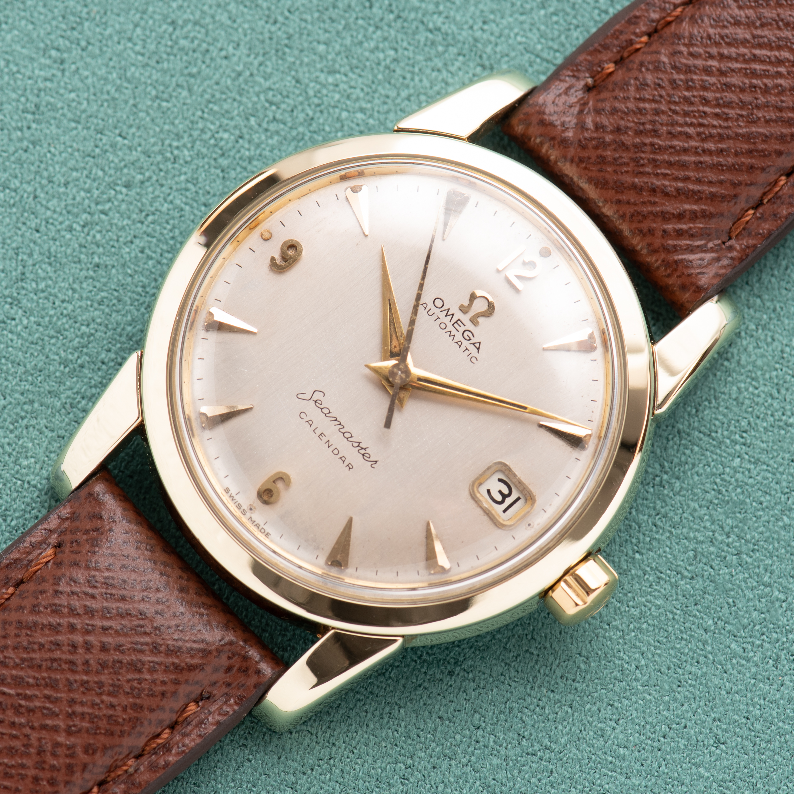 Vue de Omega Automatic Seamaster Calendar Réf 2849 6SC from 1958