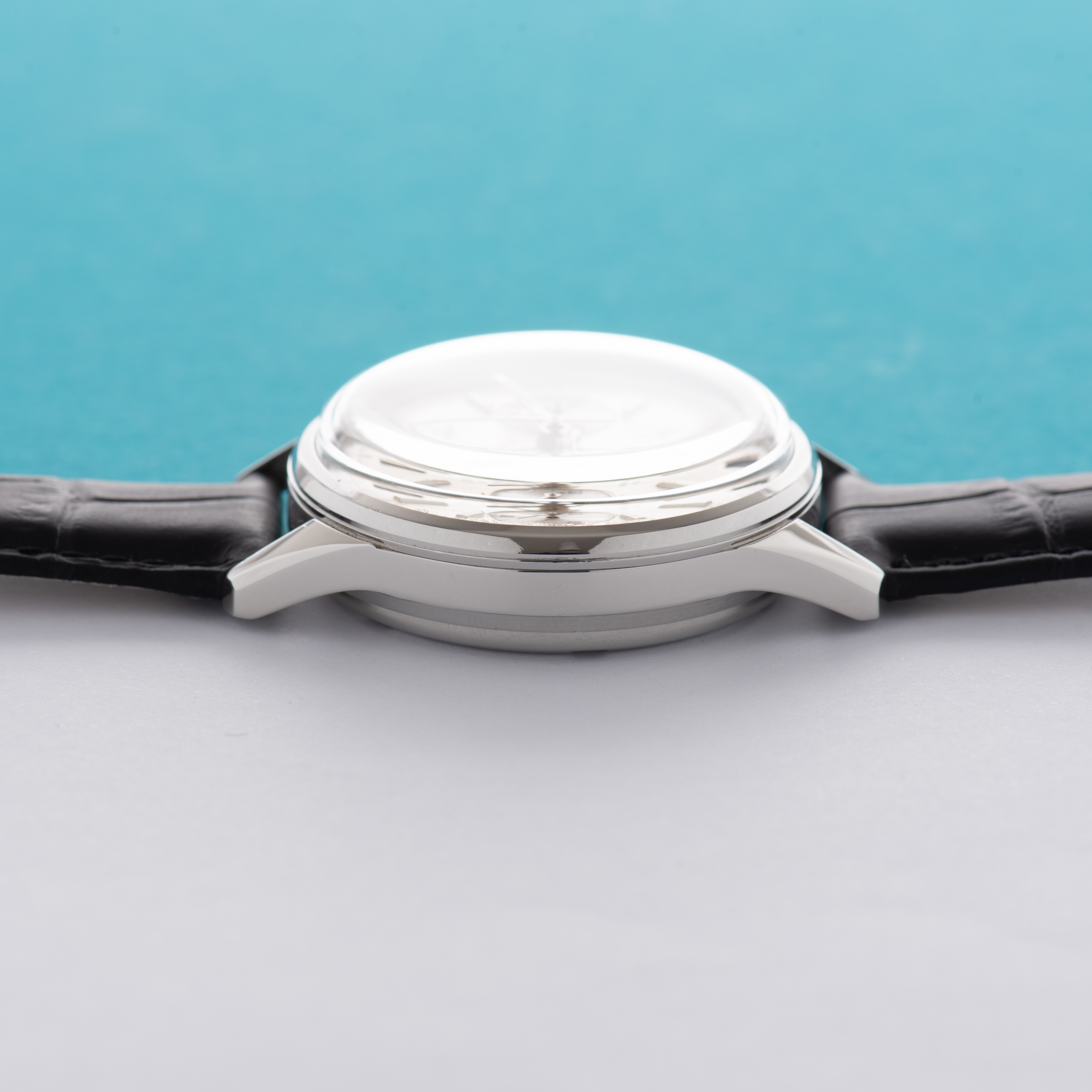 View of Cauny Prima 17rubis Chronographe Landeron 187