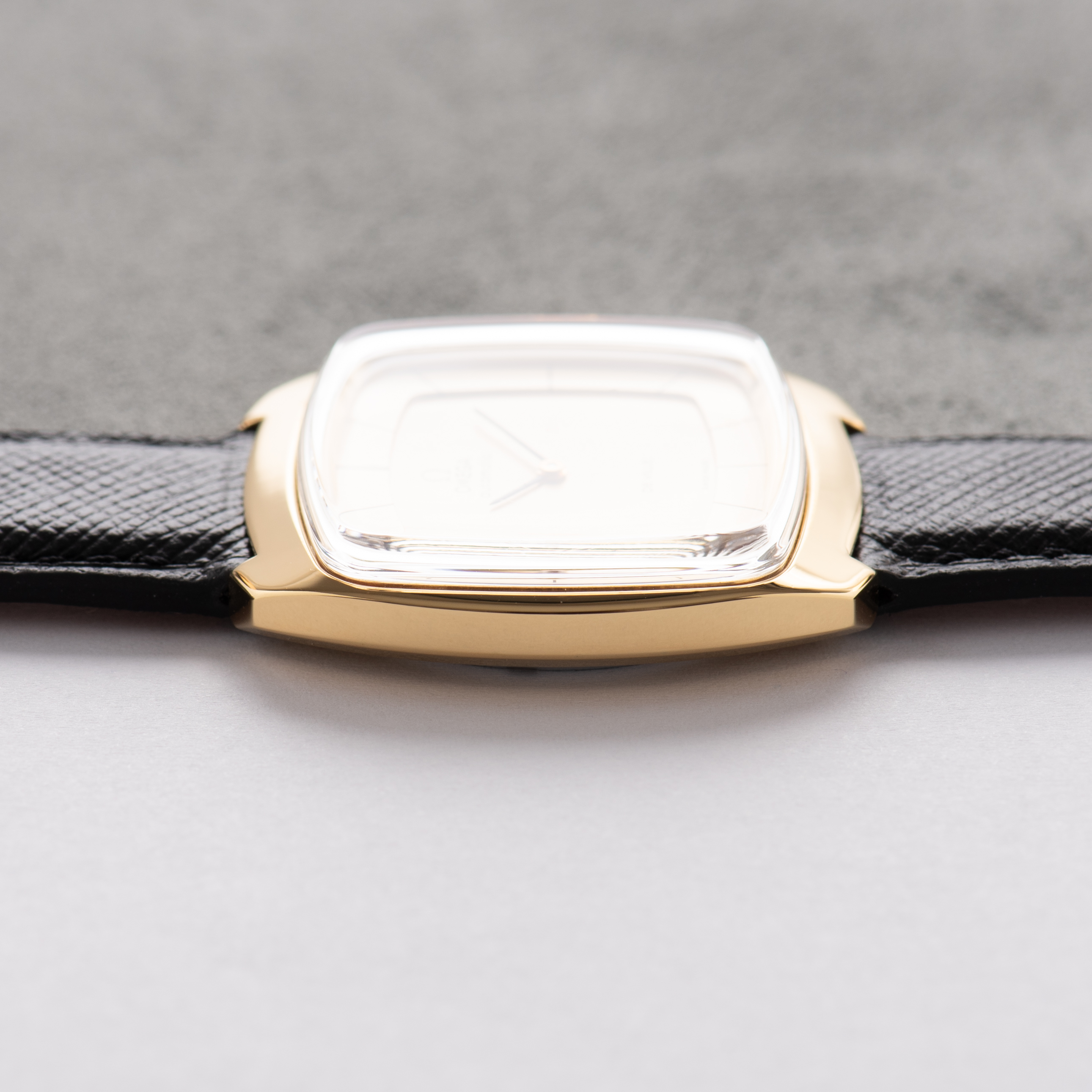 View of Omega Automatic De Ville "Tv Screen" Cal 711 réf 151.0051 from 1964
