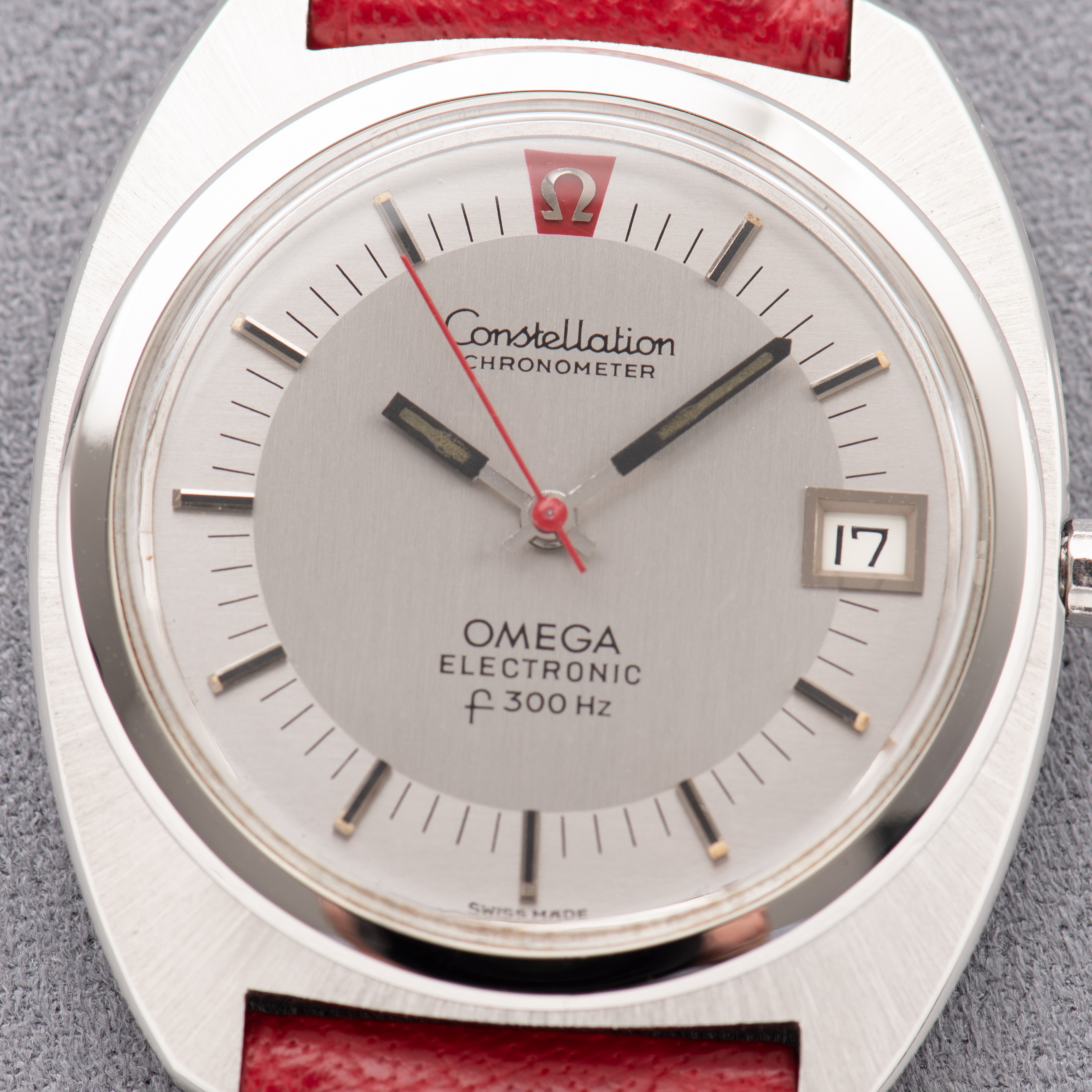 Vue de Omega Constellation Chronometer Electronic F300Hz from 1970 Ref 198.002