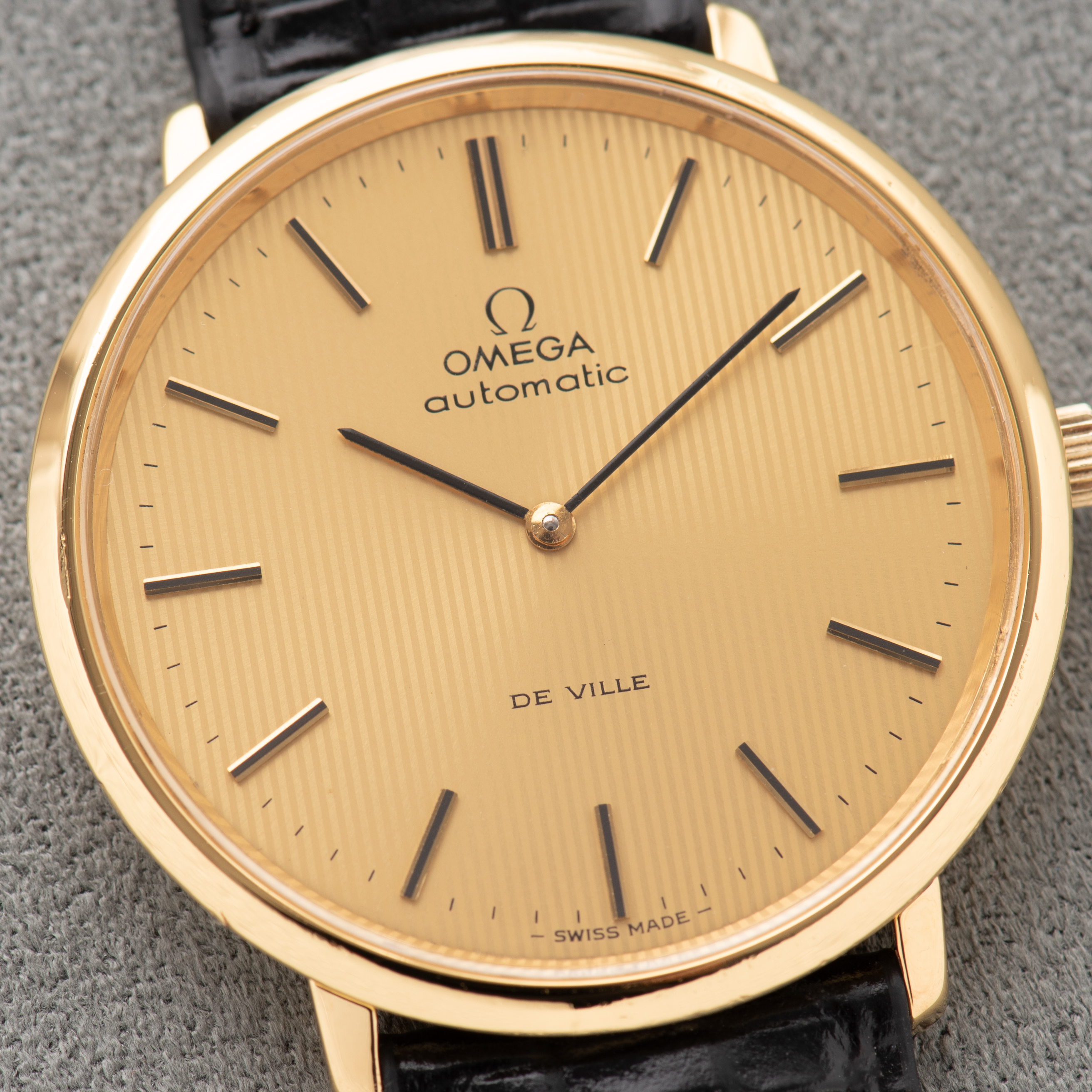 View of Omega Automatic De Ville "Curtain Dial" Cal 711 réf 151.0039 from 1973