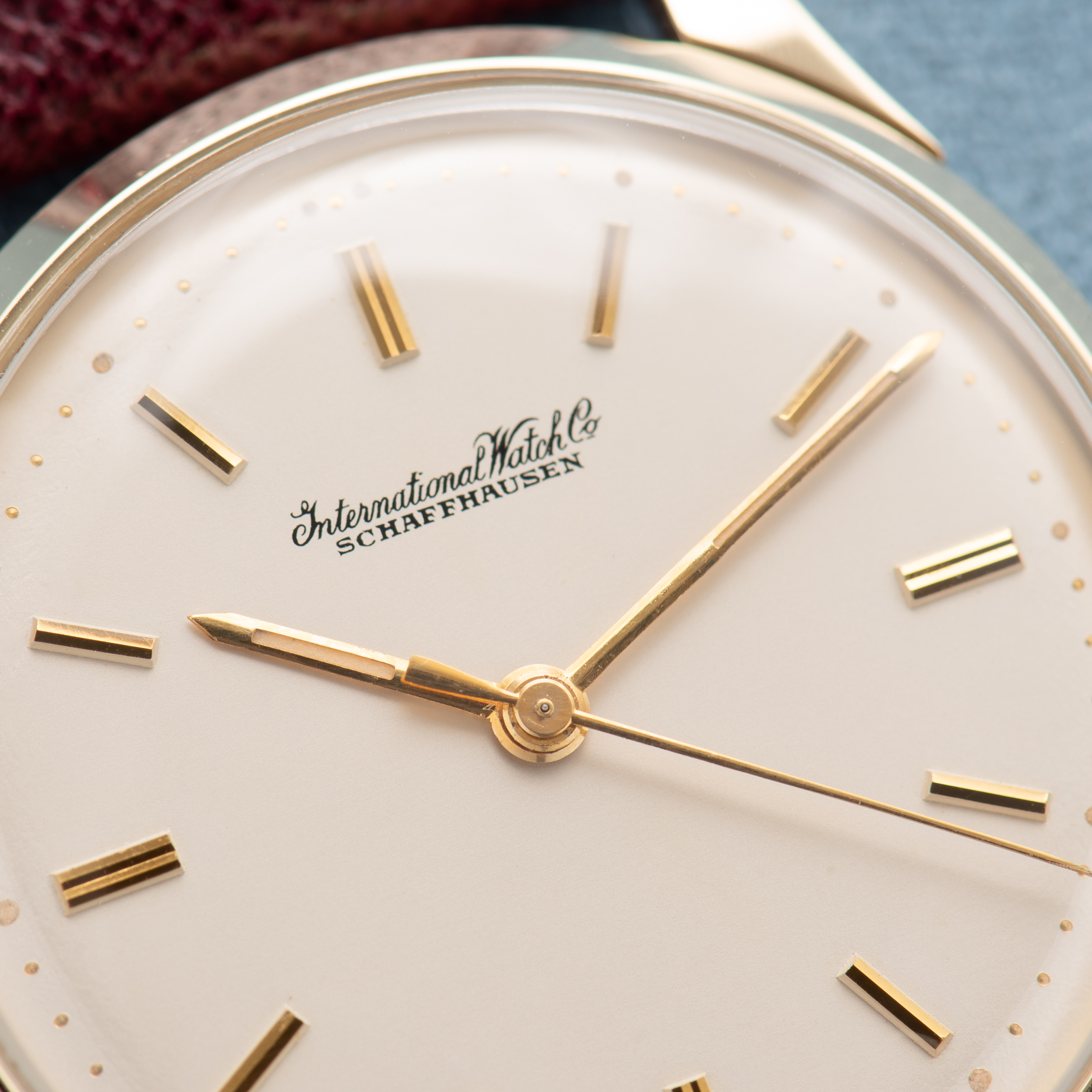Vue de IWC International Watch Co Schaffhausen cal 89A réf 1454609
