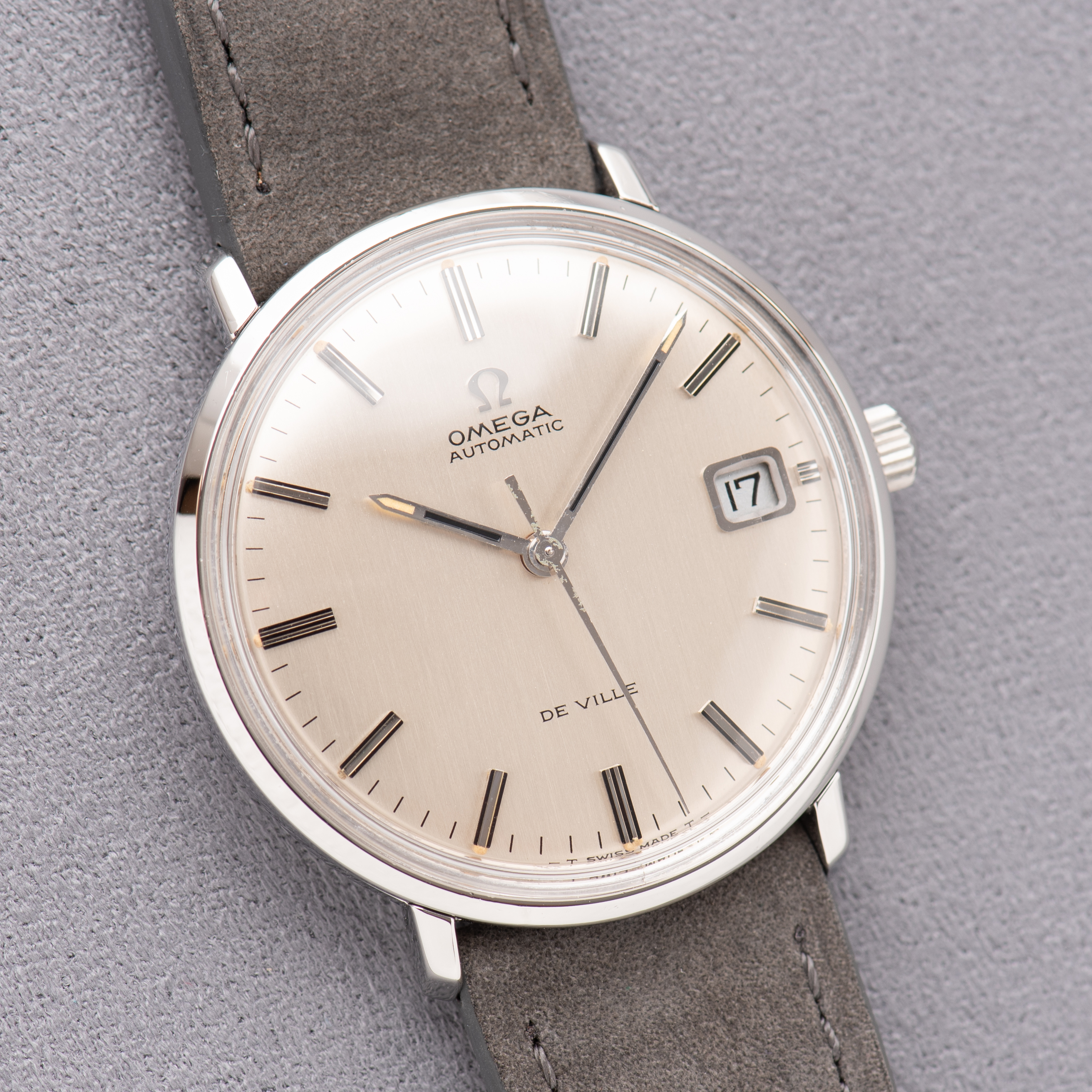 Zicht op Omega De Ville Automatic Monobloc Steel – Ref. 166.033 – 1968
