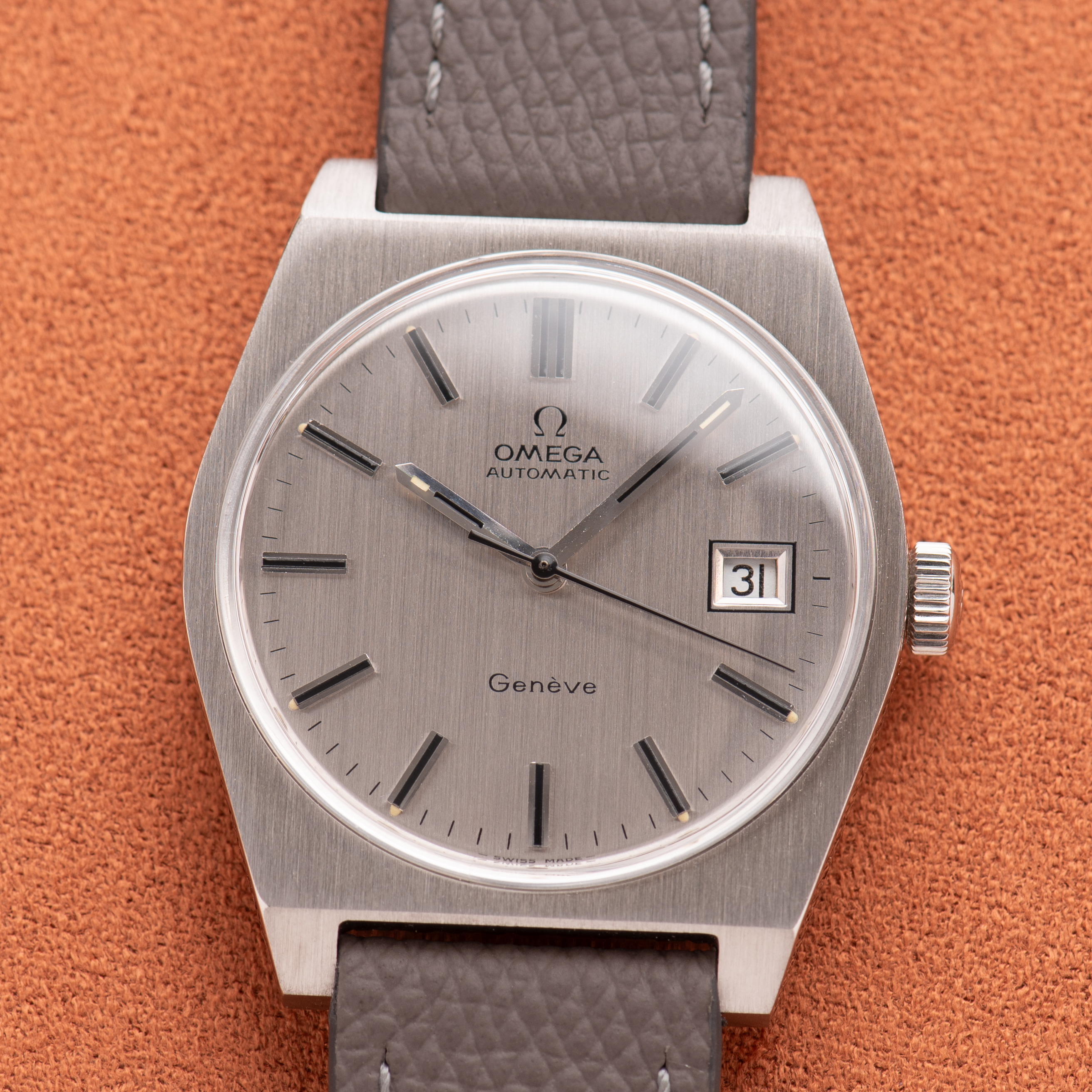 View of Omega Genève Automatic Date Silver Dial cal 1481 from 1973 Réf 166.0118