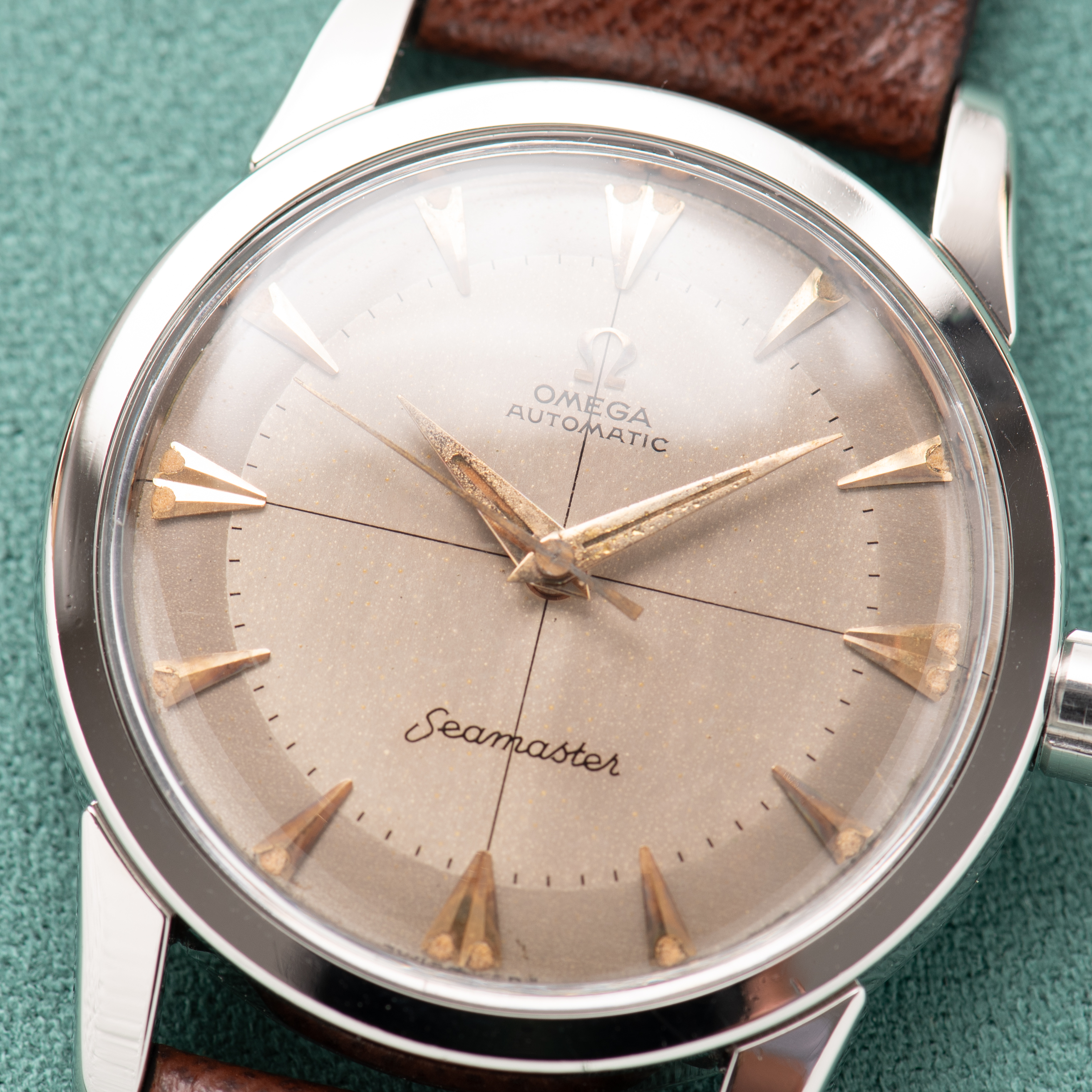 Vue de Omega Automatic Seamaster Crosshair Steel réf 2846-5 SC cal 501 from 1956