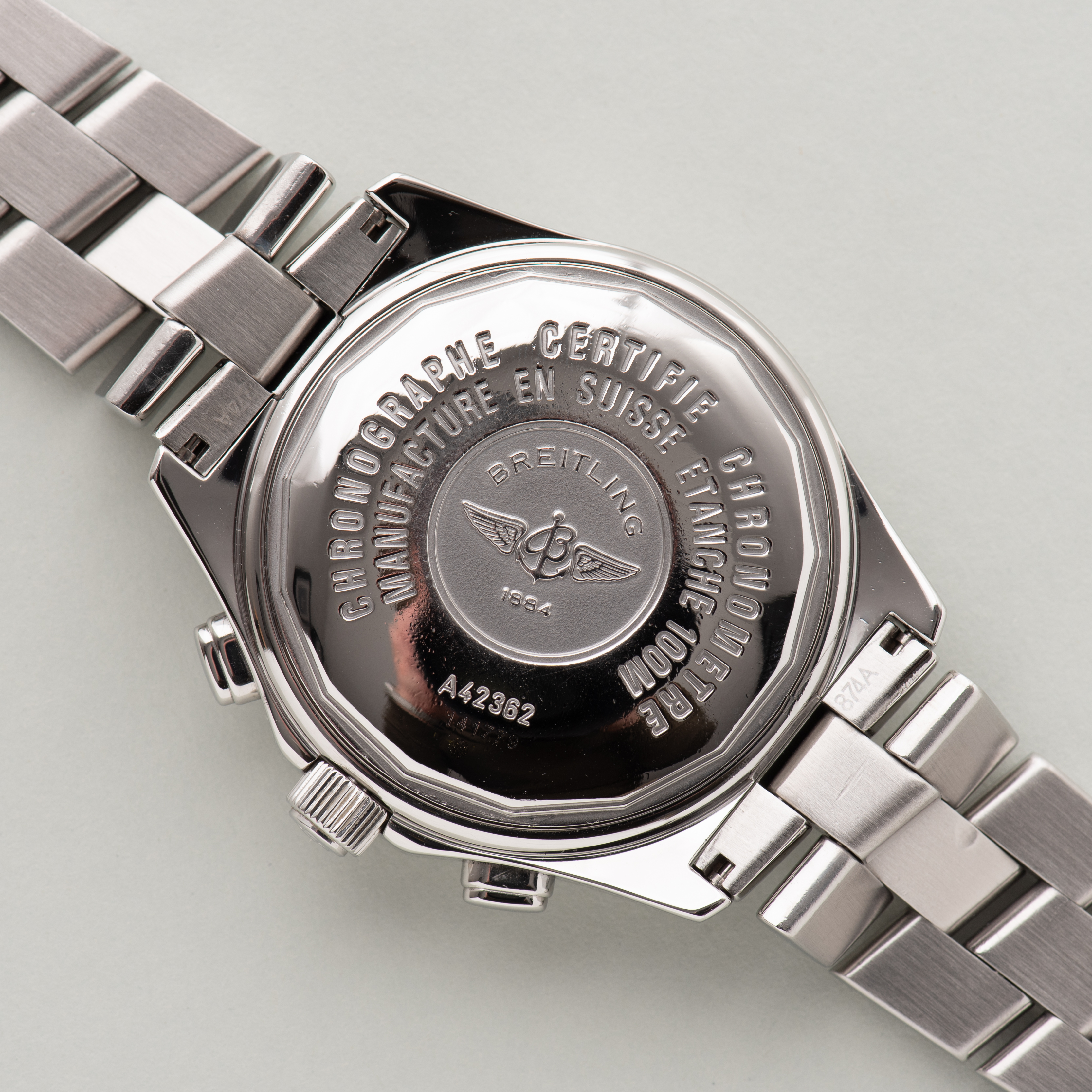 Vue de Breitling B-2 Chronographe A42632 cal B.42