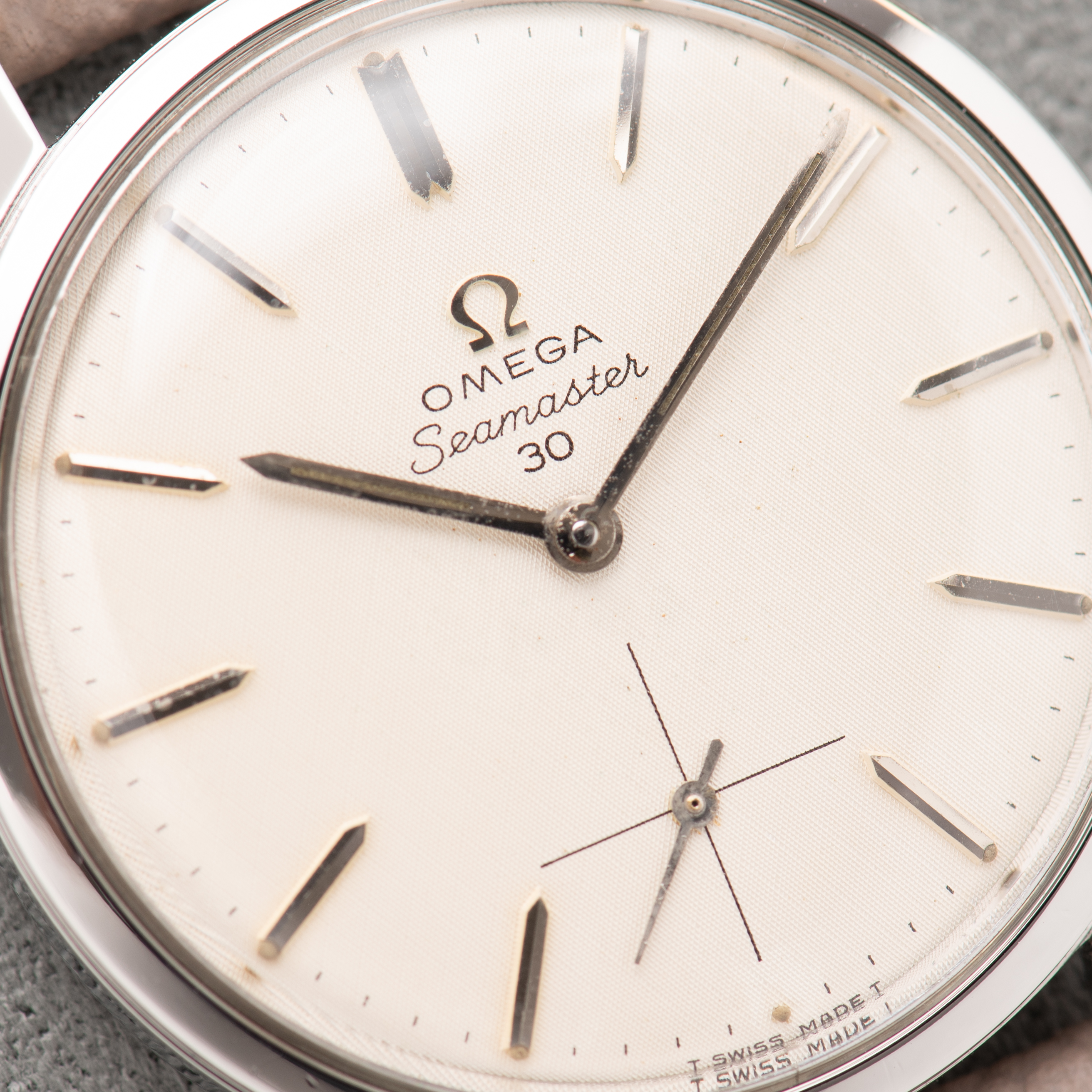 Vue de Omega Seamaster 30 "Linen Dial" from 1963 Réf 125.007-63