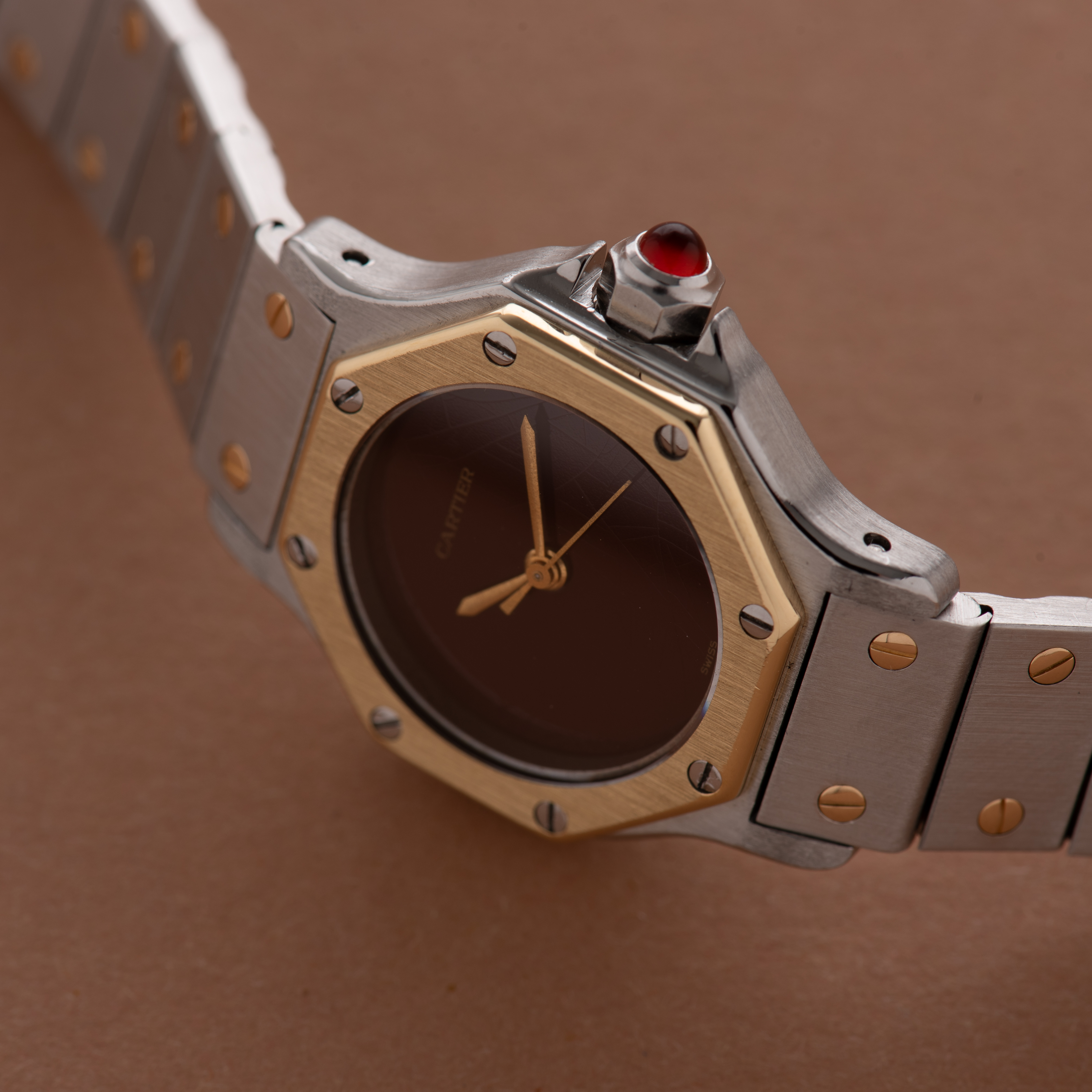 View of Cartier Octagon Burgundy Spider Dial réf 0907