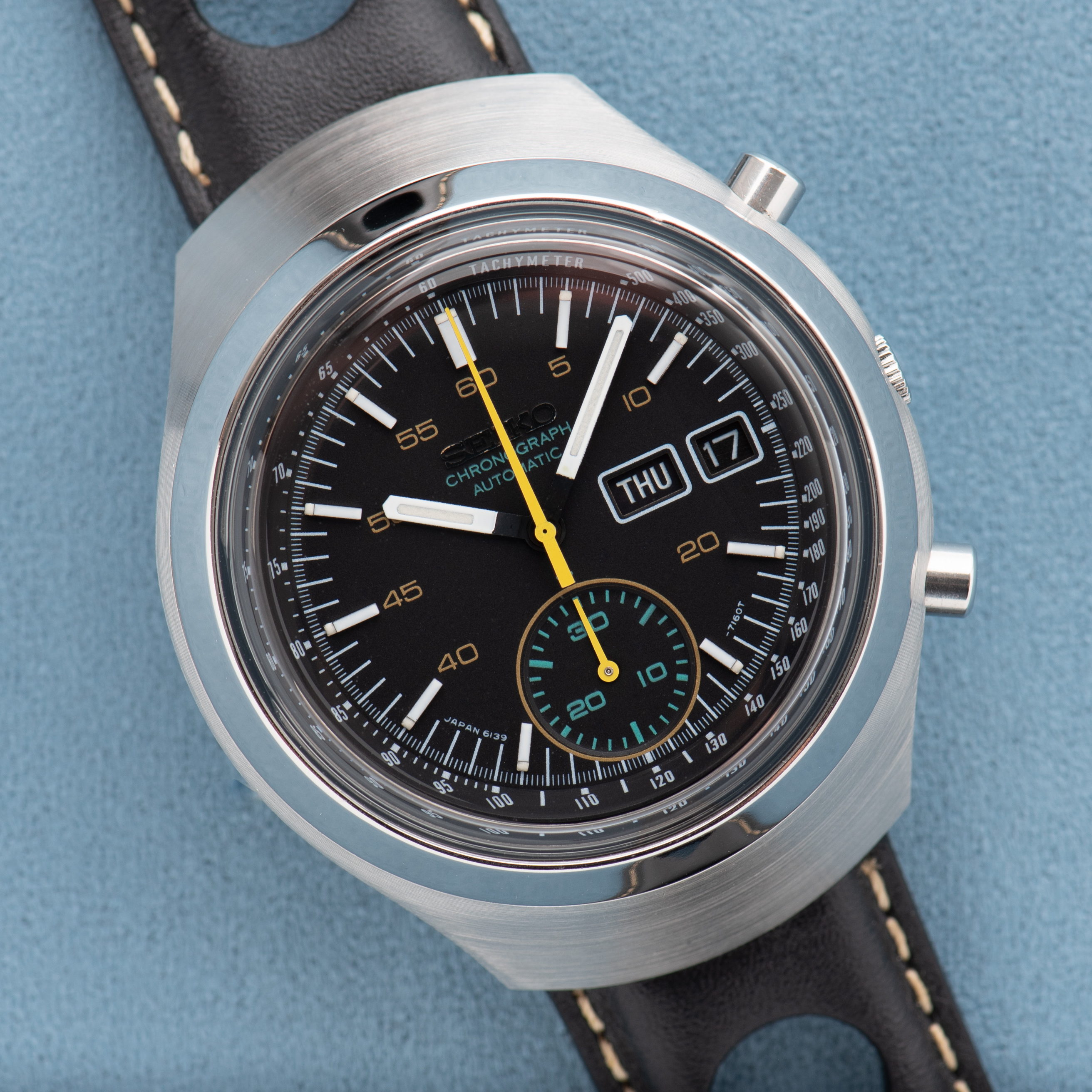 Zicht op Seiko Chronograph Helmet Darth Vader réf 6139-7100