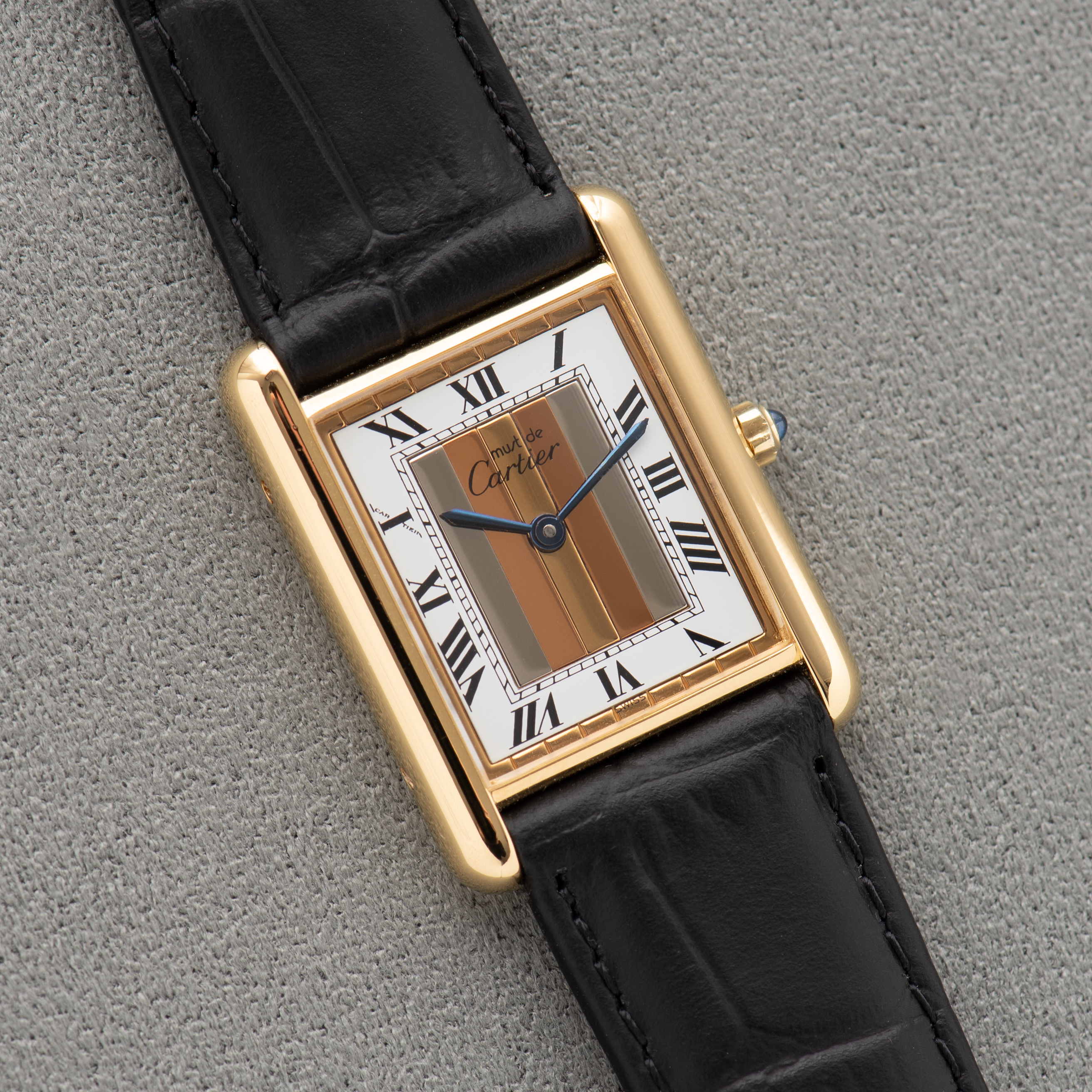 Vue de Cartier Tank De Must Vermeil GM Trinity dial from 1980-90