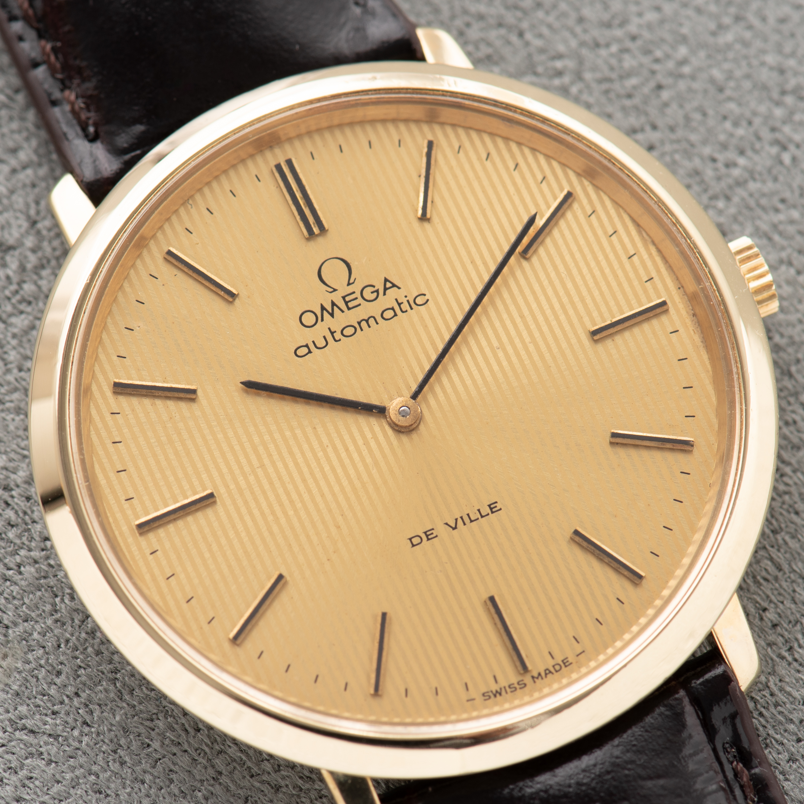 View of Omega Automatic De Ville "Curtain Dial" Cal 711 réf 151.0039 from 1973