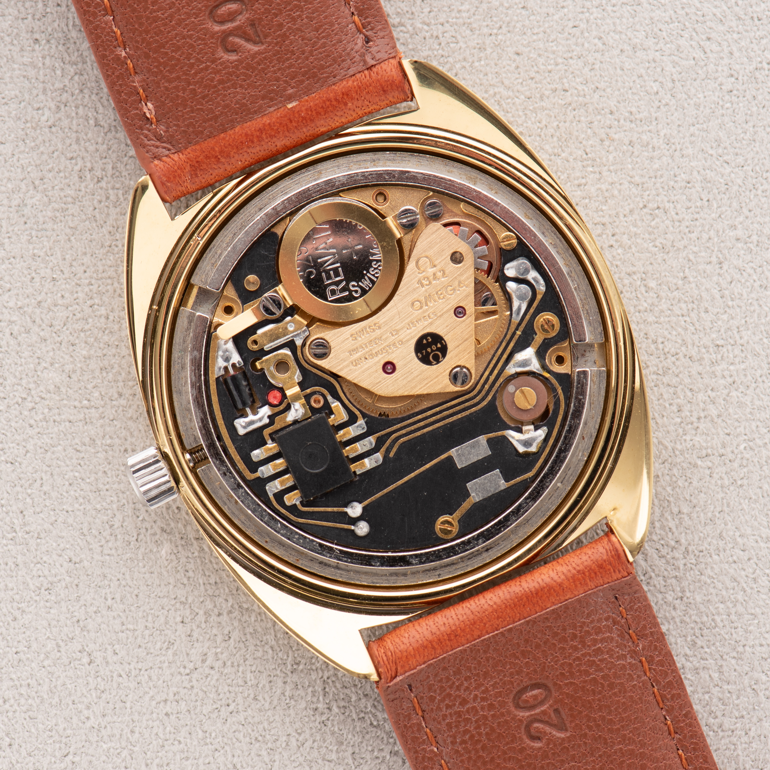 Vue de Omega Seamaster Quartz from 1979 cal 1342 Réf 196.0106
