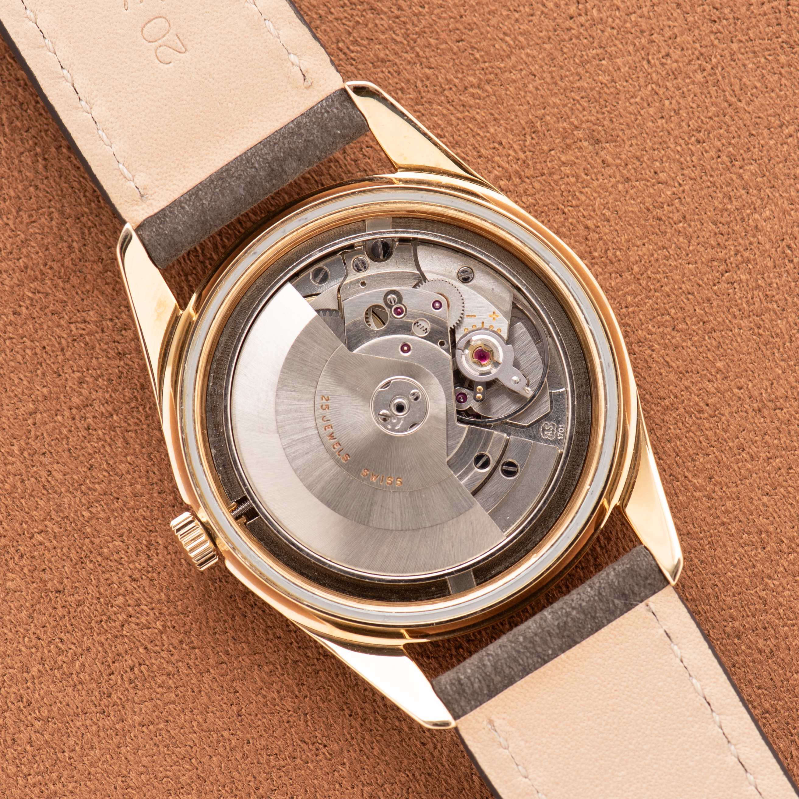 View of Olma Caravelle Automatic 25jewels Super Compressor "Twisted Lugs"