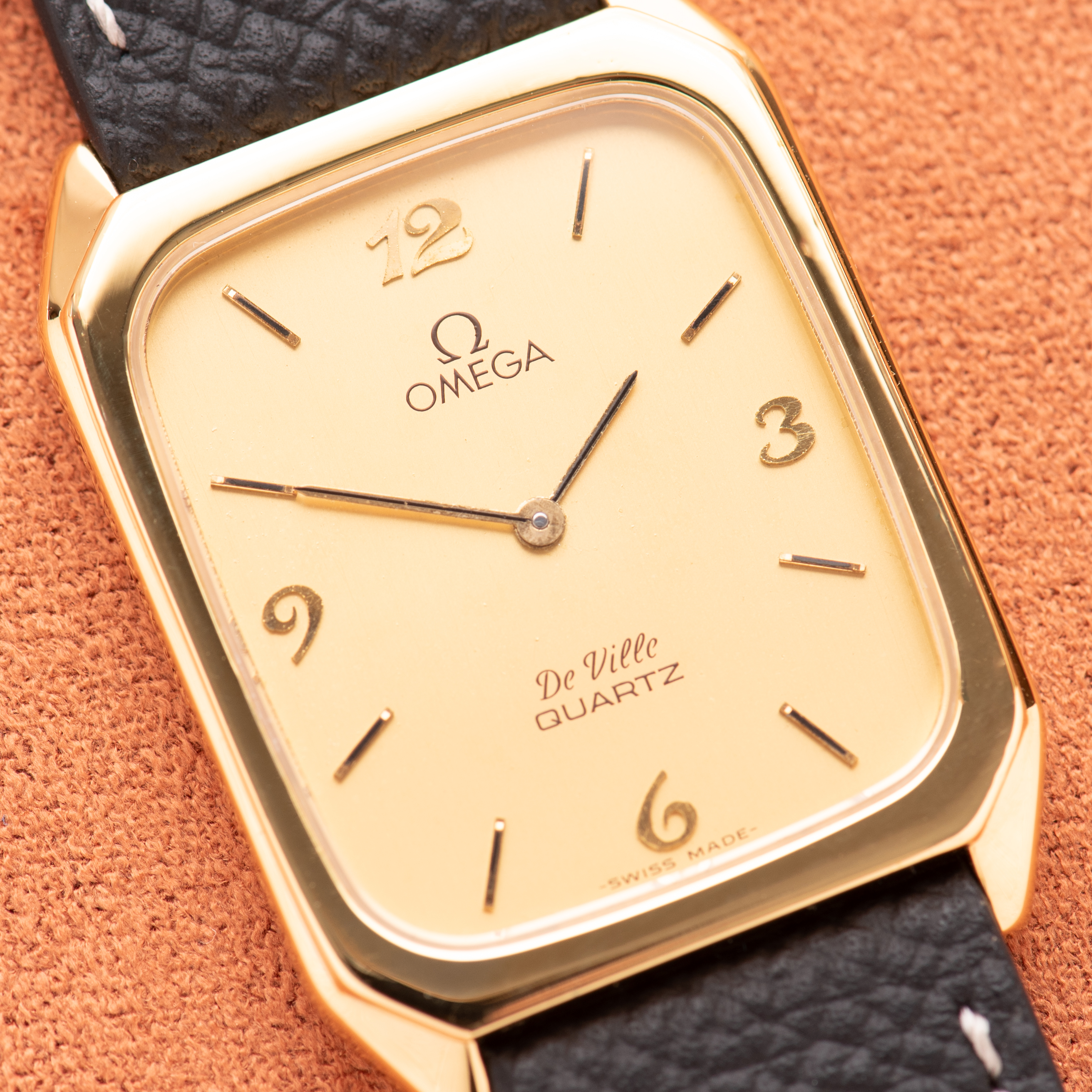 View of Omega De Ville Quartz Breguet Dial Réf 191.01261 from 1982