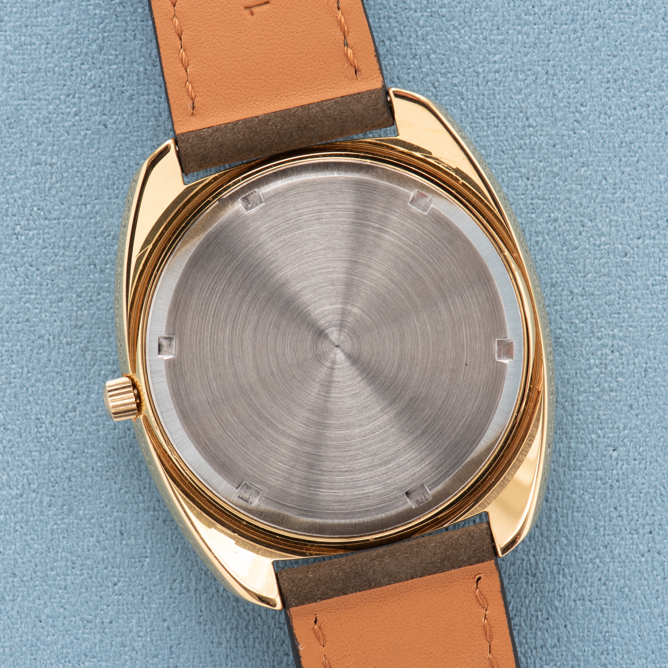 Vue de Omega Electronic F300 Hz Genève Chronometer Champagne Dial Réf 198.031 from 1969