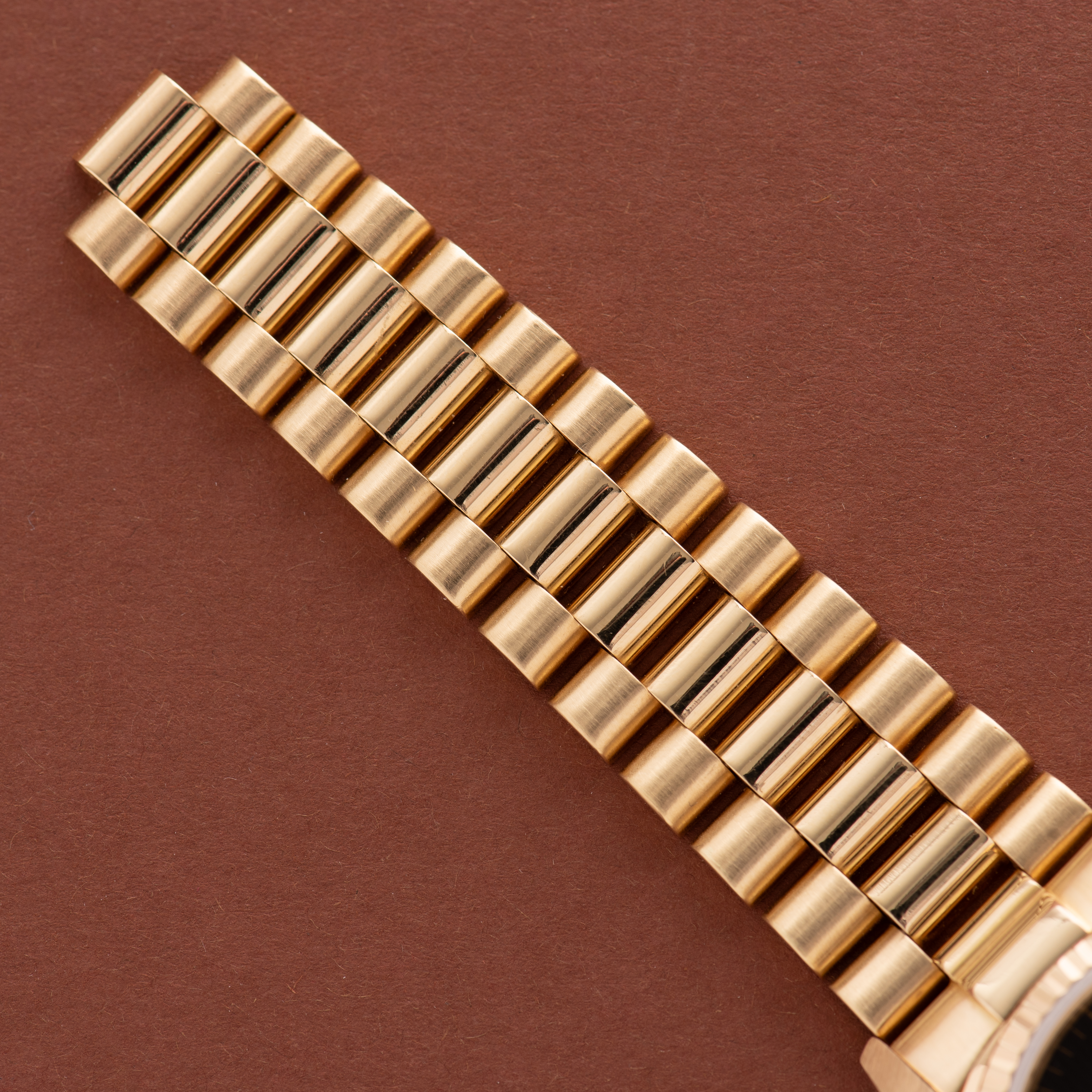 Vue de Rolex Oyster Perpetual Datejust tapisserie black dial Réf 16018 from 1986