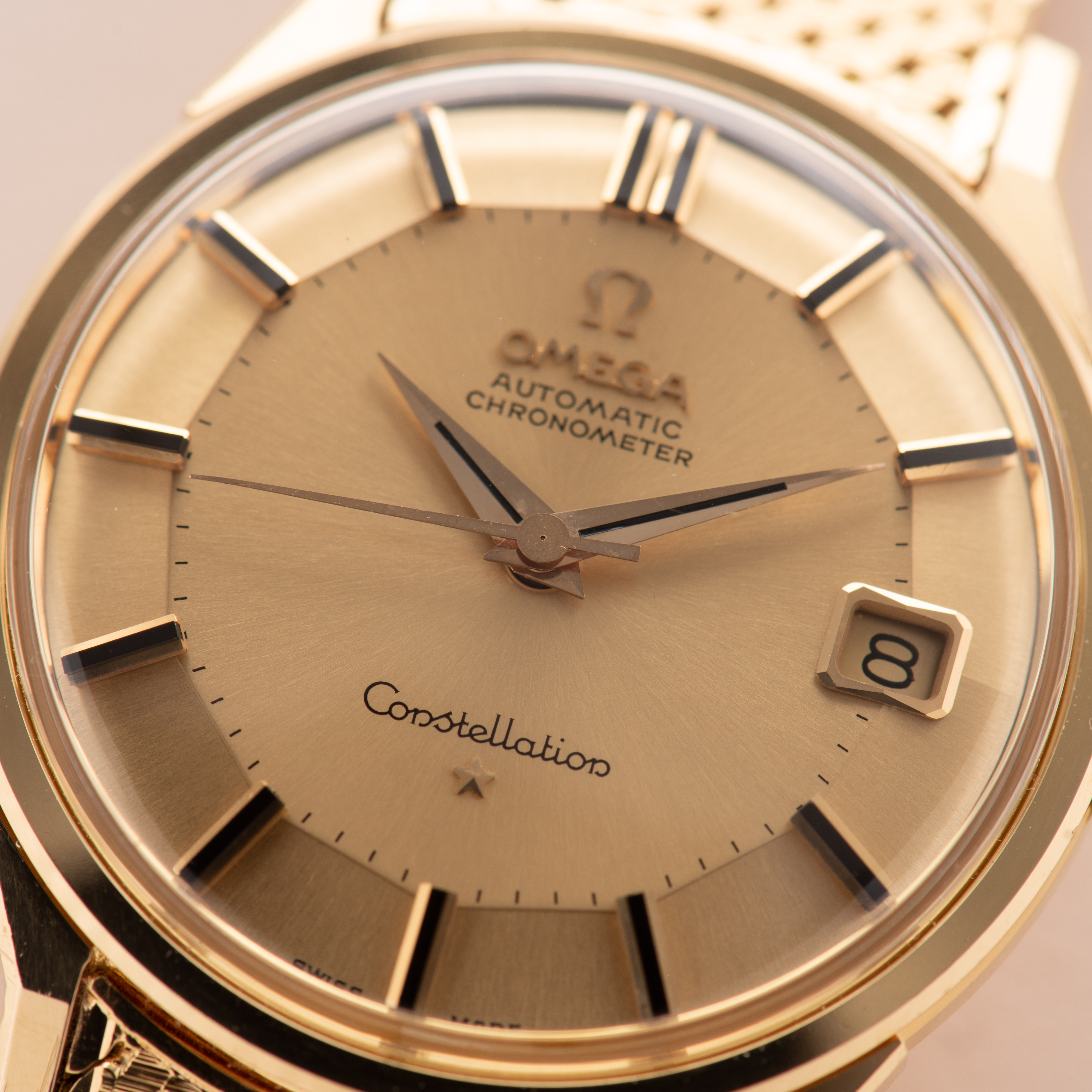 Vue de Omega Constellation Pie Pan 18K Gold Automatic FULL SET from 1962 Réf 168.005