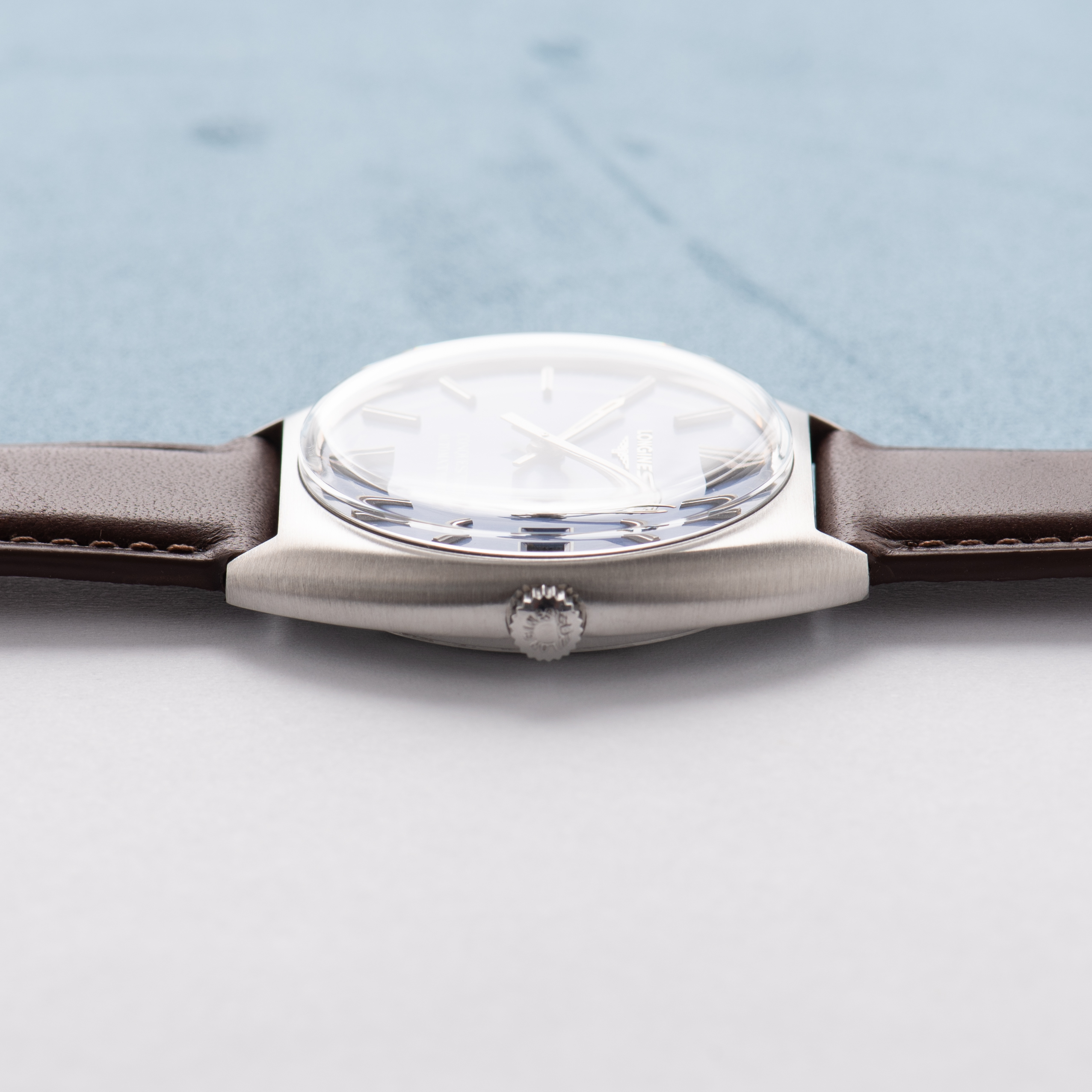 Zicht op Longines Automatic Blue Dial Réf 1529 1 6651 from 1970