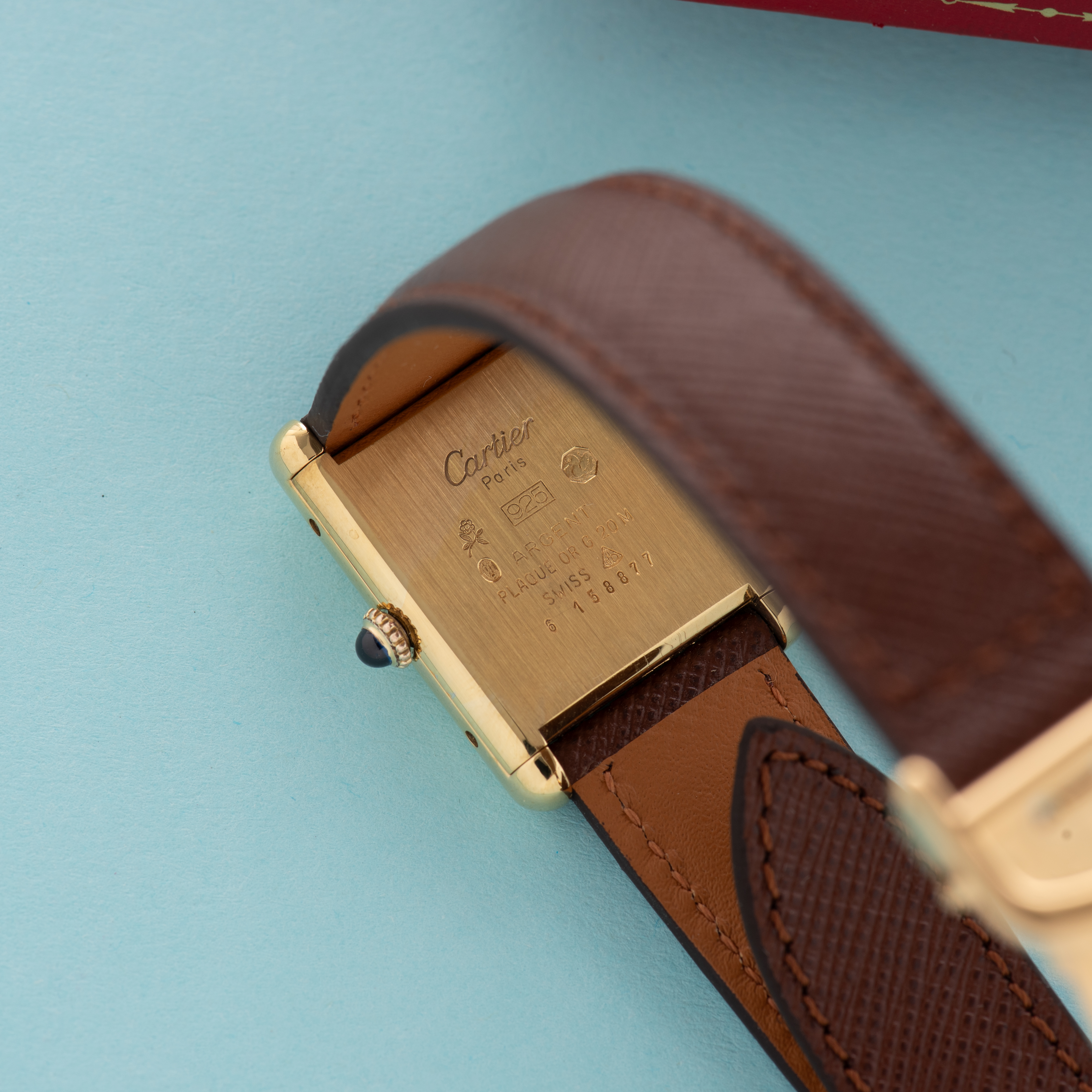 Zicht op Cartier Tank De Must Vermeil Grand Model Black Full Set from 1977