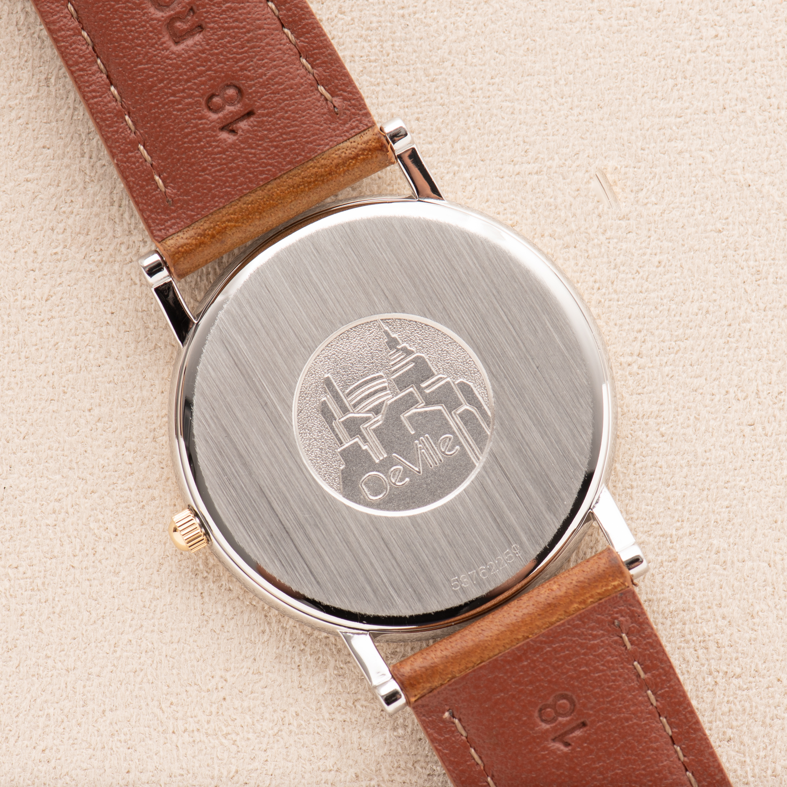 View of Omega De Ville Quartz Gold Steel Creme Dial Réf 196.2379 Full set from 1/09/1995