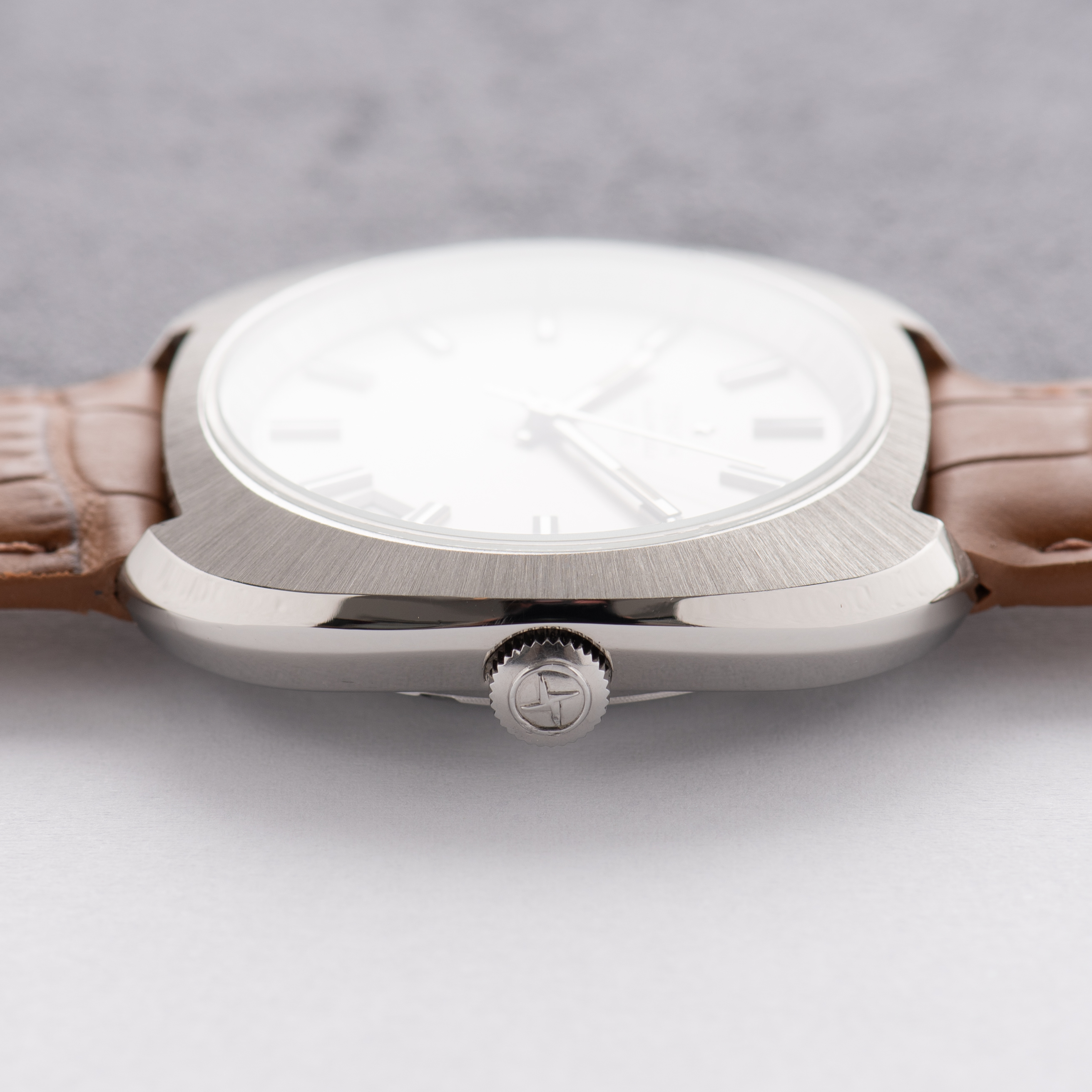 Vue de Zenith Surf Automatic 28800 Alt. réf 01.1250.380 cal 2552