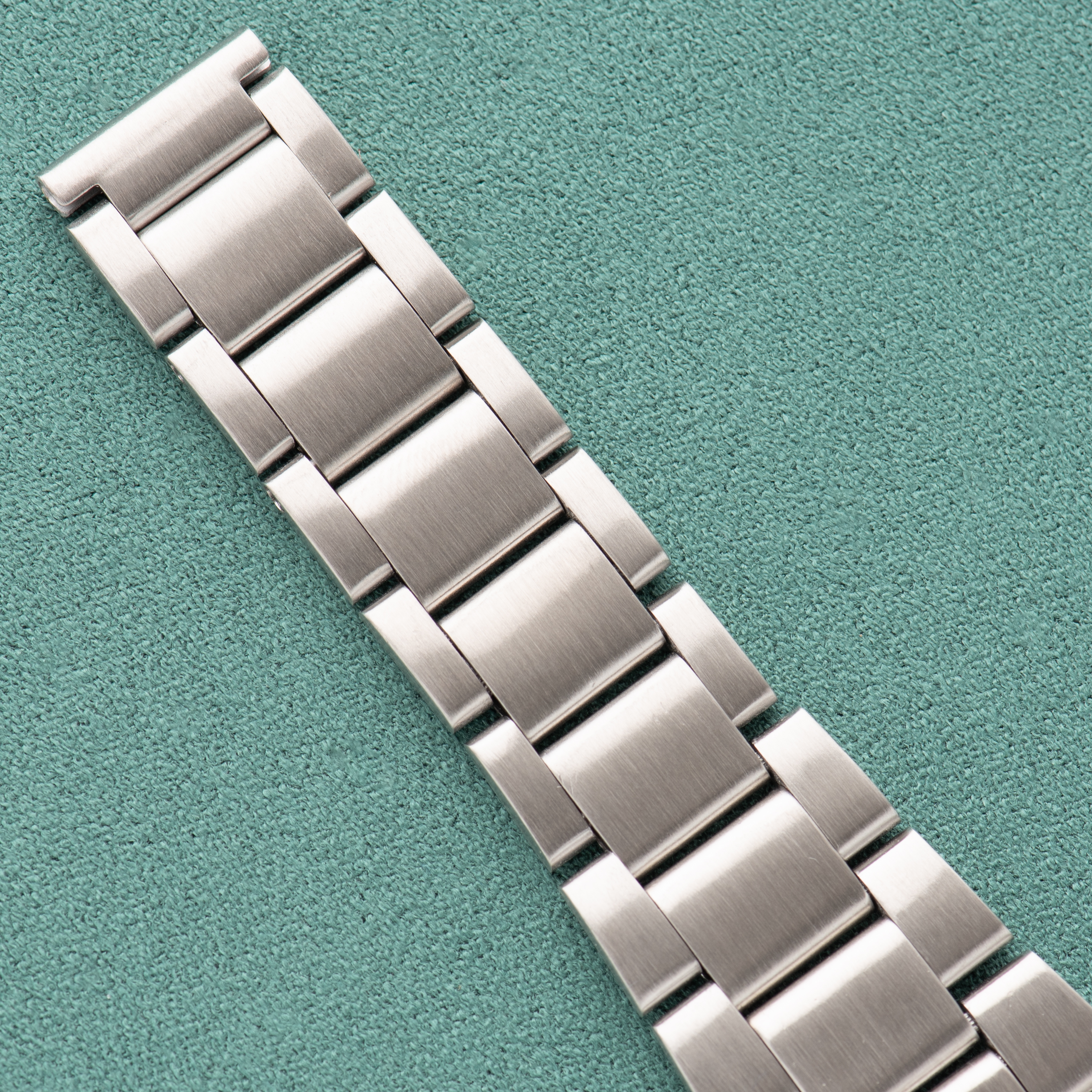 View of Omega Genève Dynamic Automatic Date Blue Dial from 1968 Ref 166.039