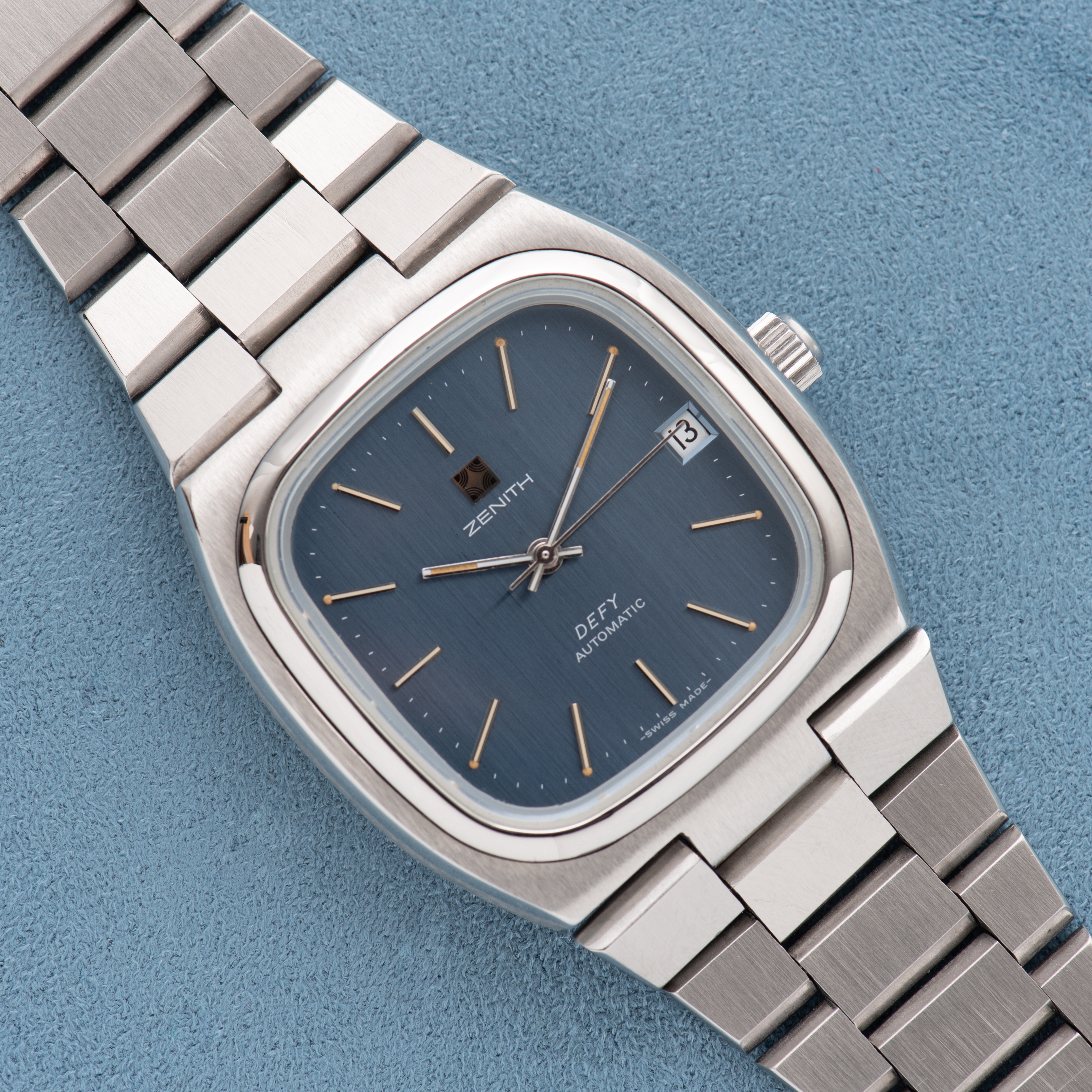 Vue de Zenith Defy Automatic Blue Dial Réf 02.0381.380 cal 2572PC