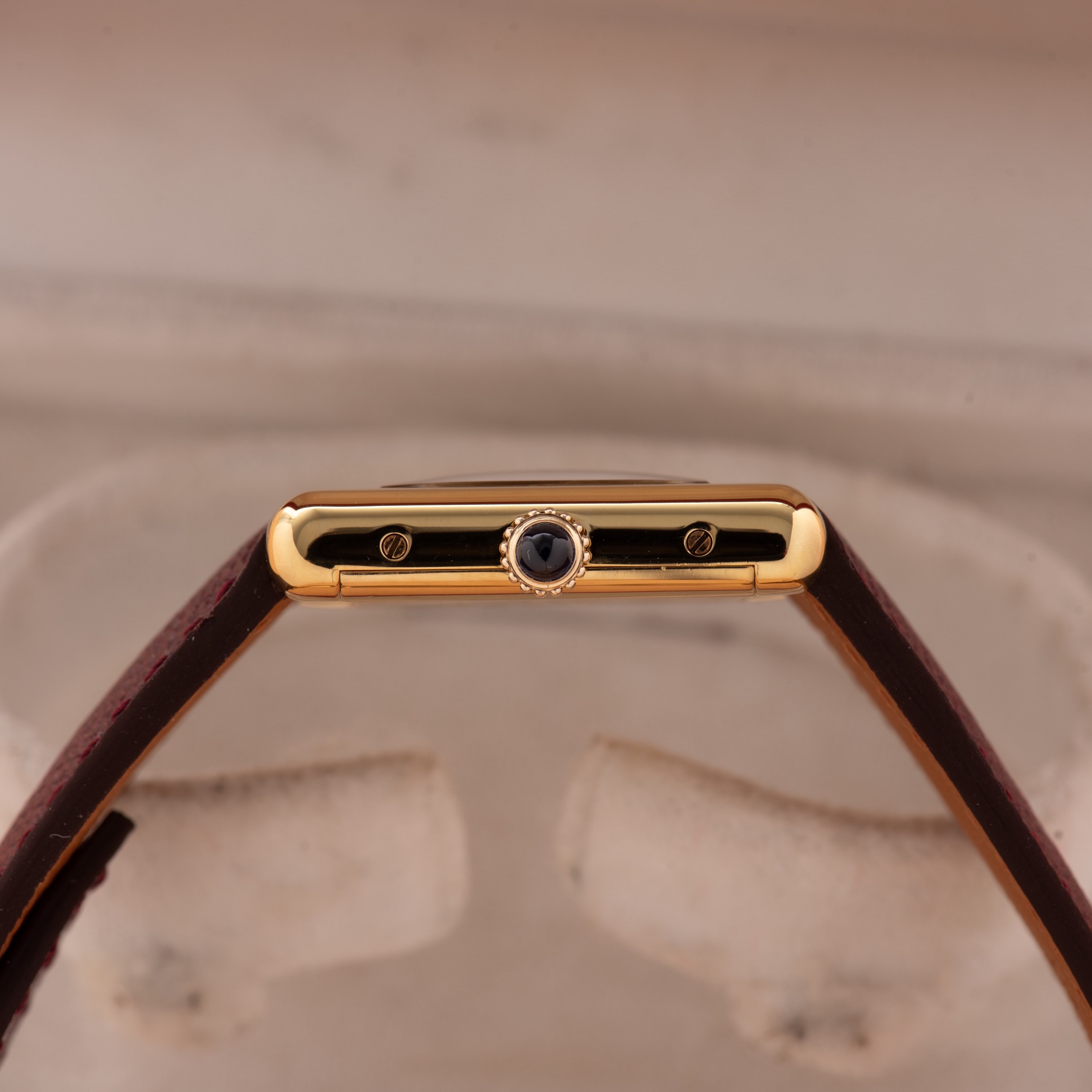 View of Cartier Must de Tank de Must Vermeil PM Trinity Dial