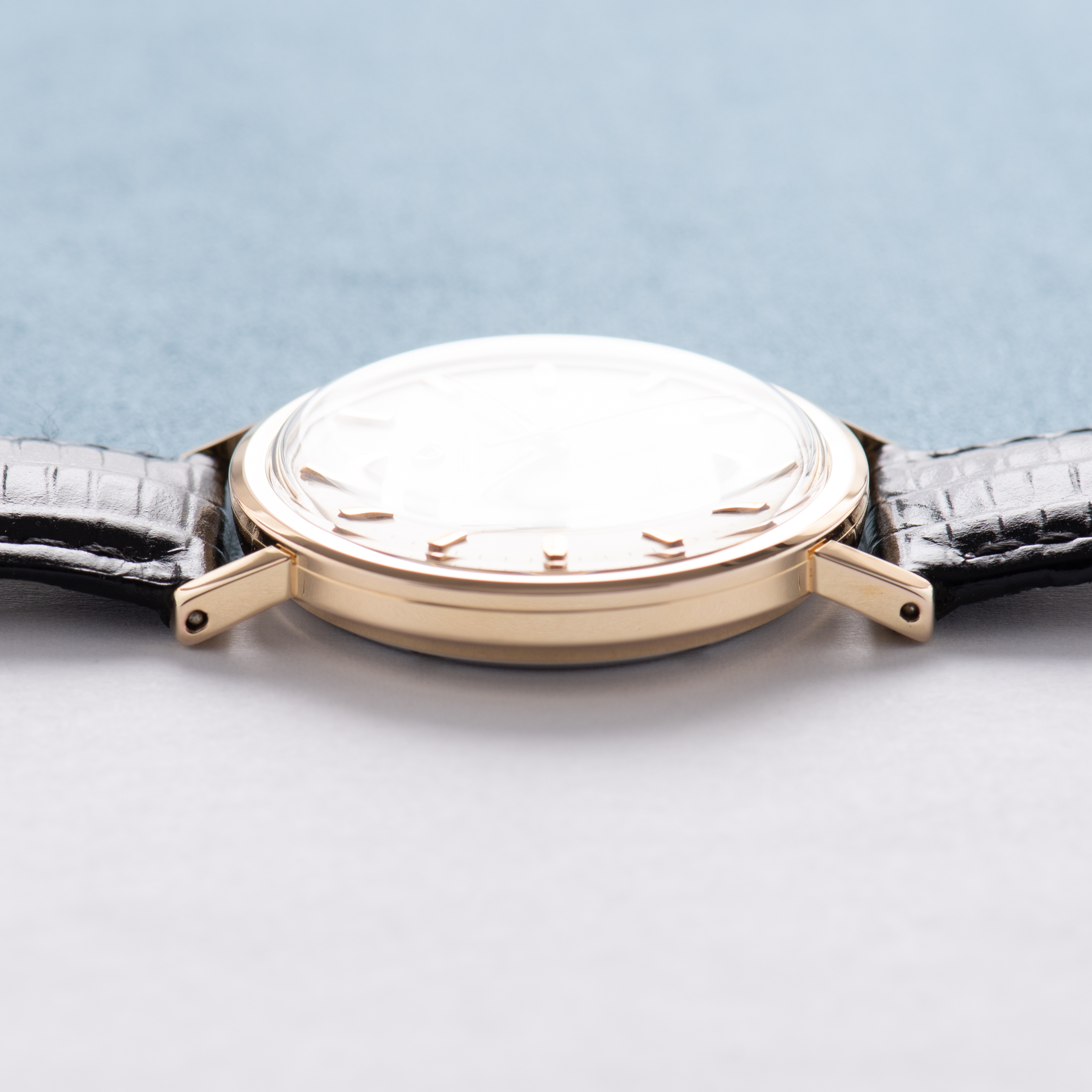 Vue de Certina Automatic Blue Ribbon Gold Capped/Steel from 1970 réf 5606 103