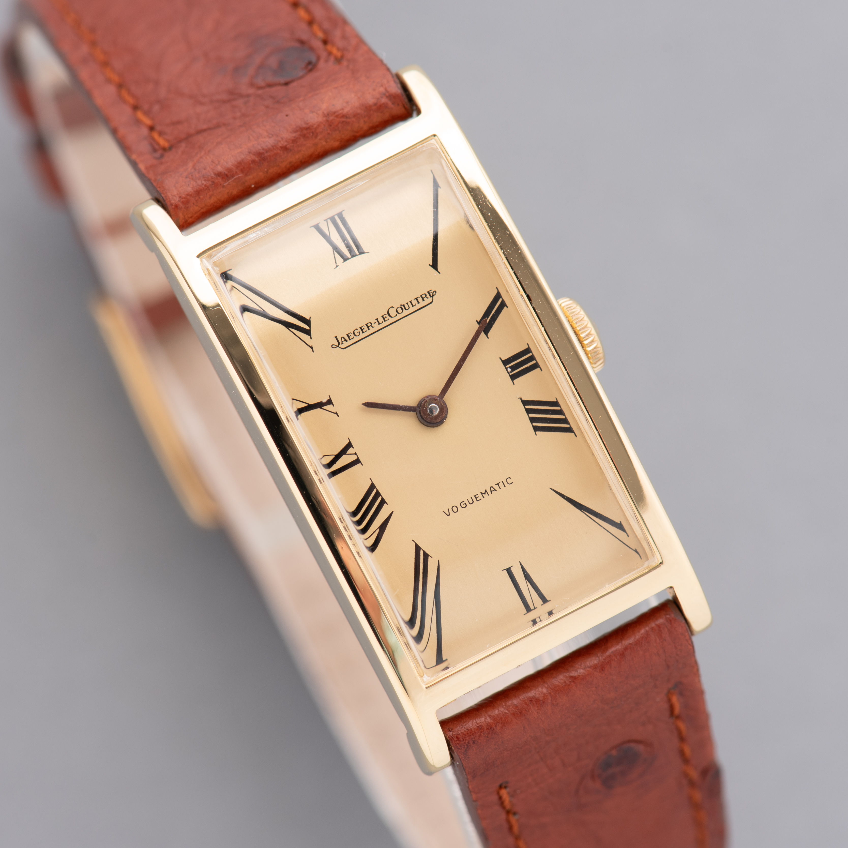 Zicht op Jaeger-LeCoultre Voguematic goud 18k 0,750 ref 22004