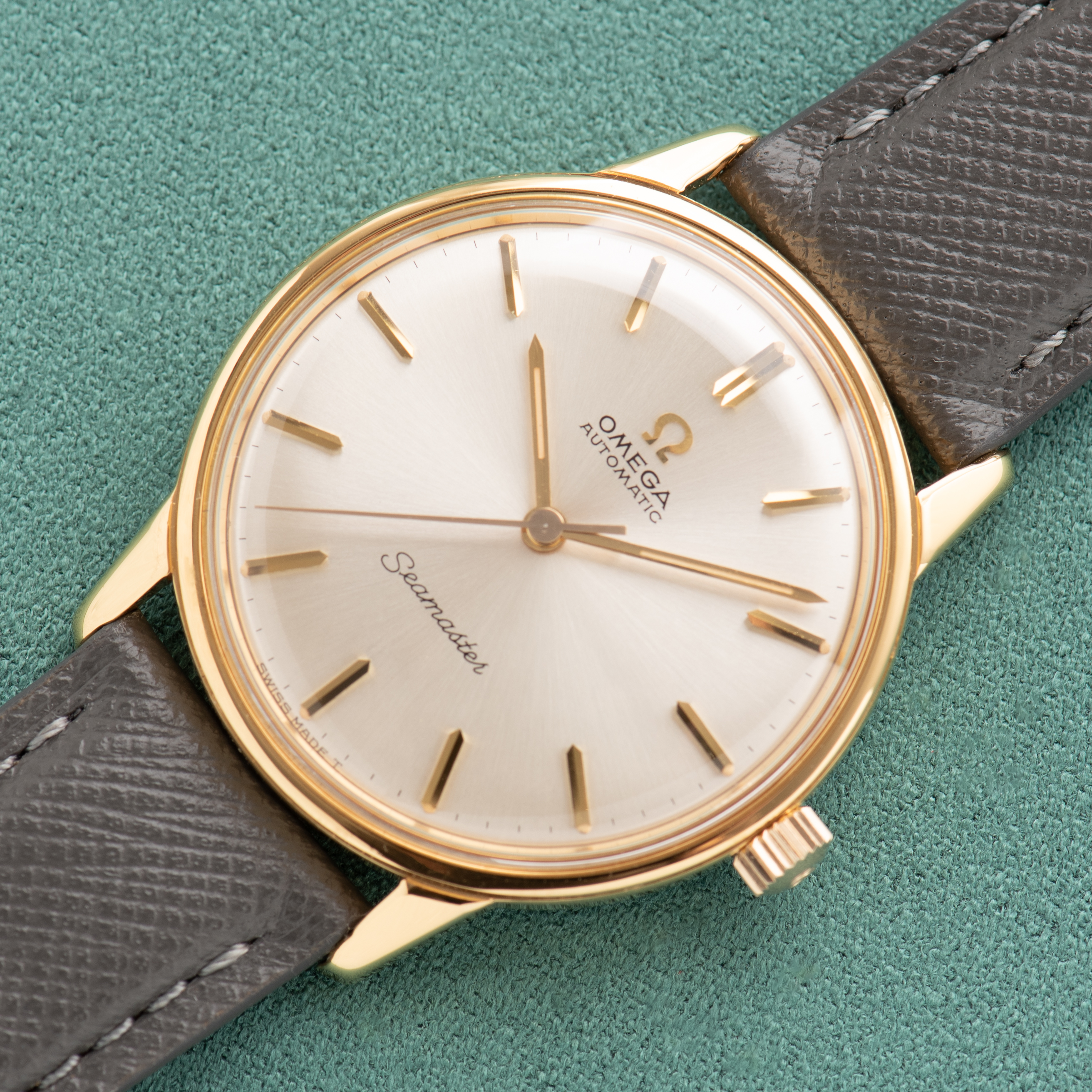 Zicht op Omega Automatic Seamaster Gold Plated/steel Réf 165.002 from 1965