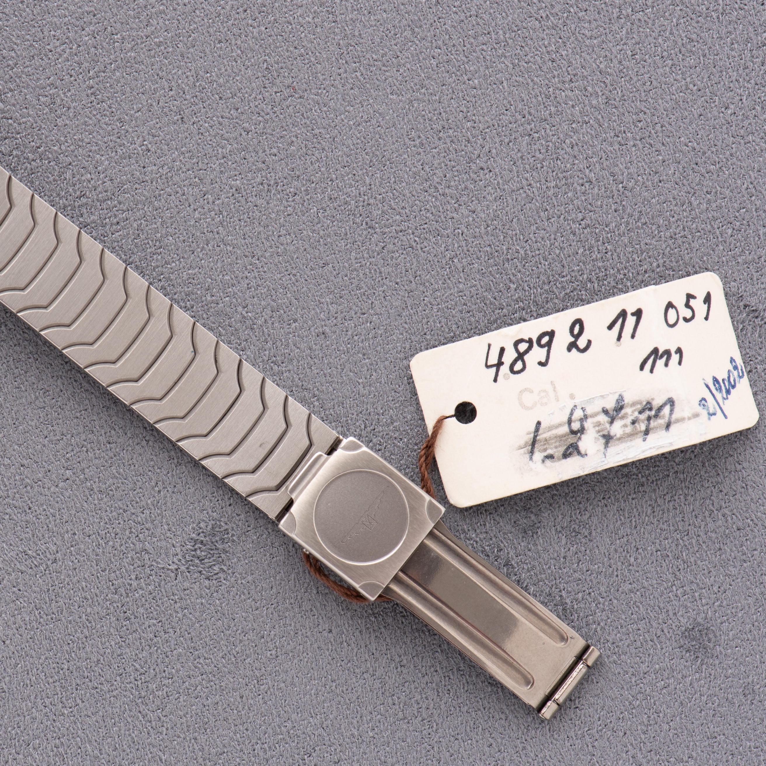 View of Longines Quartz ref 4892 111 New Old stock