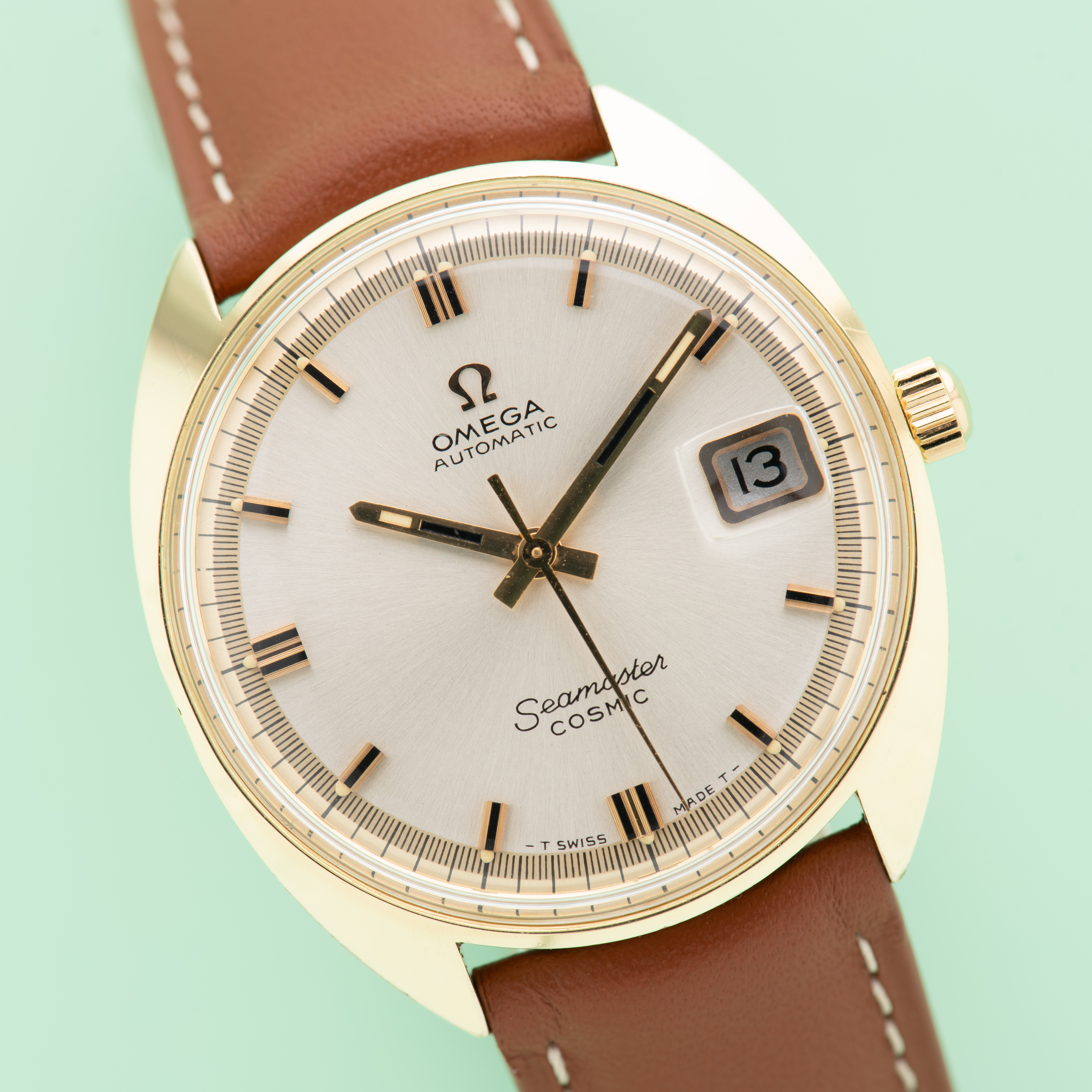 View of Omega Automatic Seamaster Cosmic réf 166.026 from 1968