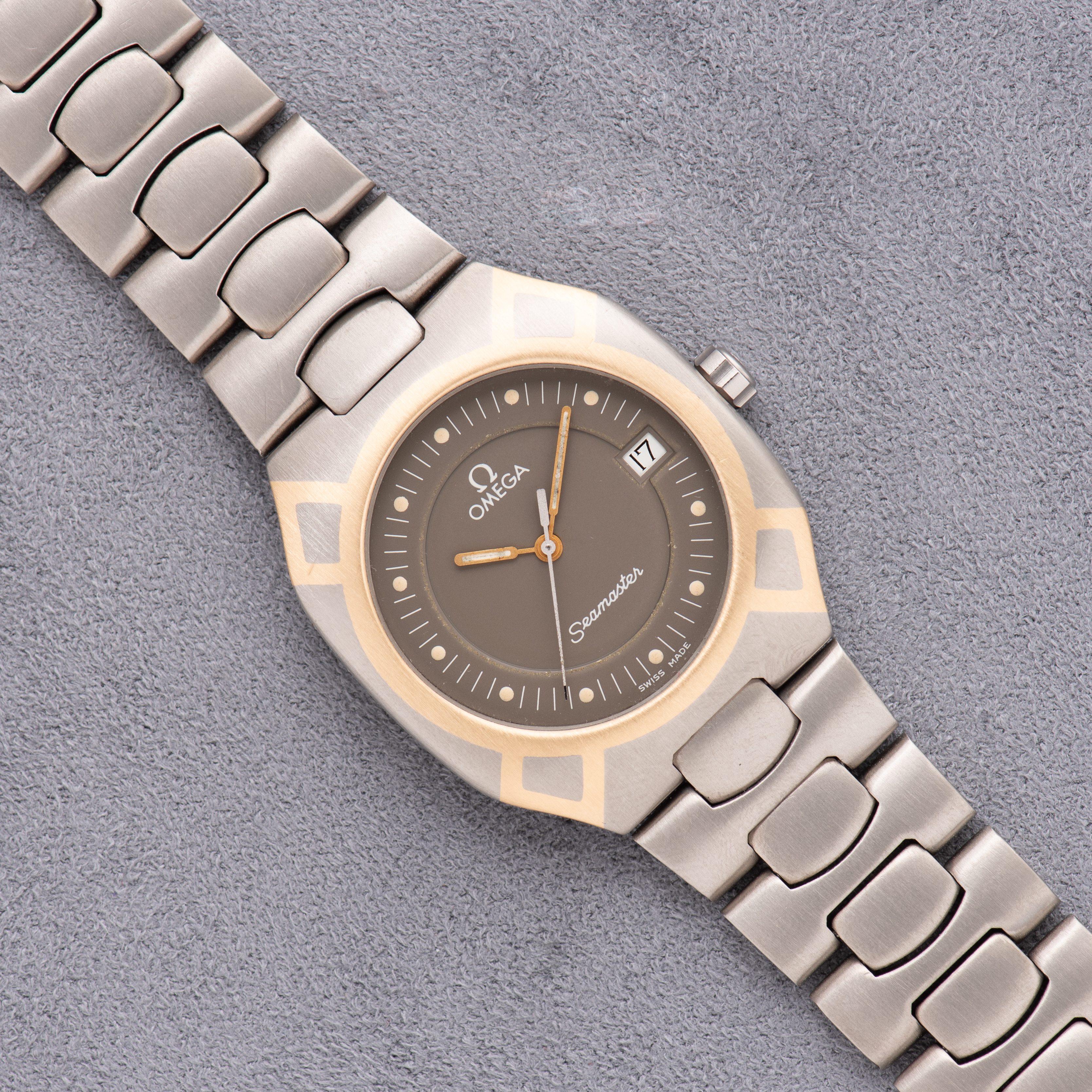 Zicht op Omega Seamaster Polaris Titanium 120m Quartz ref 3961021