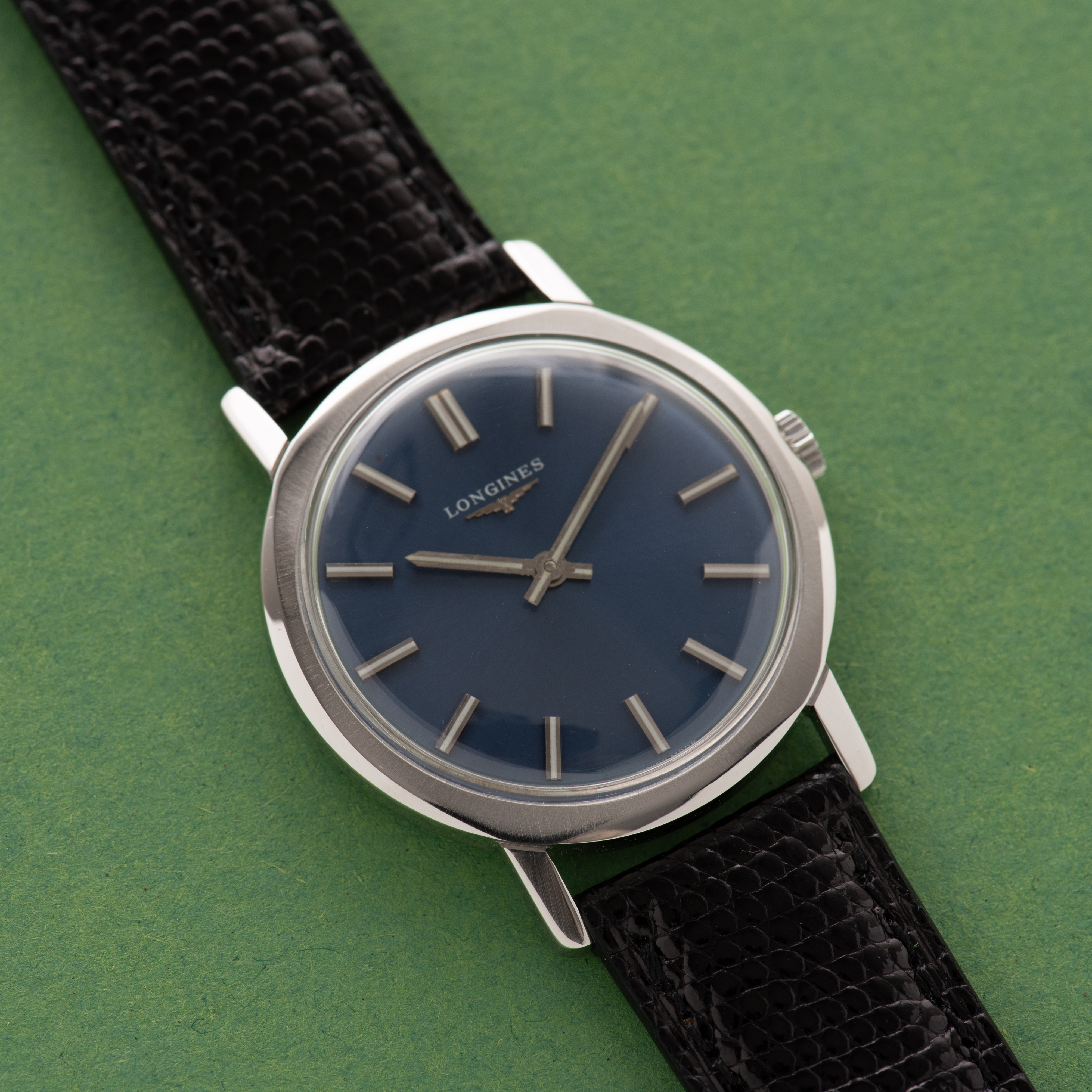 Vue de Longines Dress Watch blue dial Cal 428 Réf 1001-1