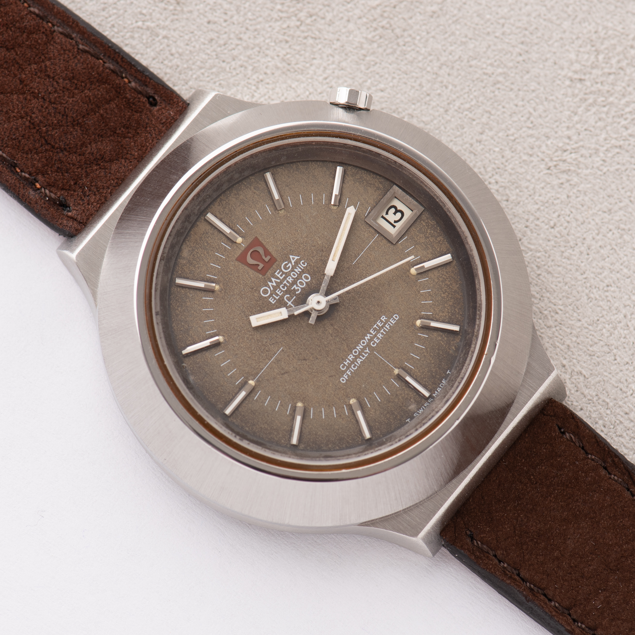 Vue de Omega Electronic F300 Chronometer Patina dial Réf 198.012 from 1972