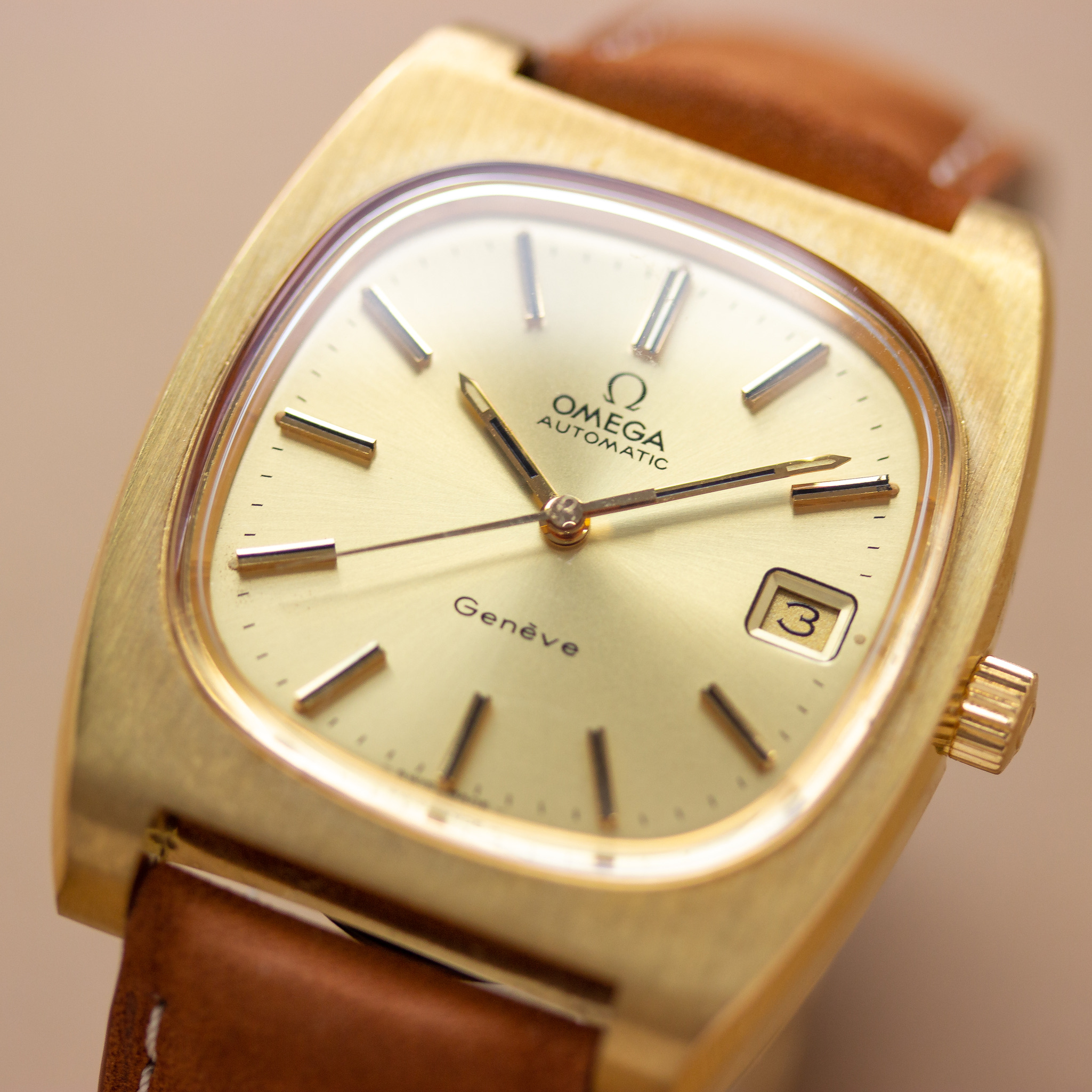 View of Omega Automatic Geneva ref 166.0190 cal 1012
