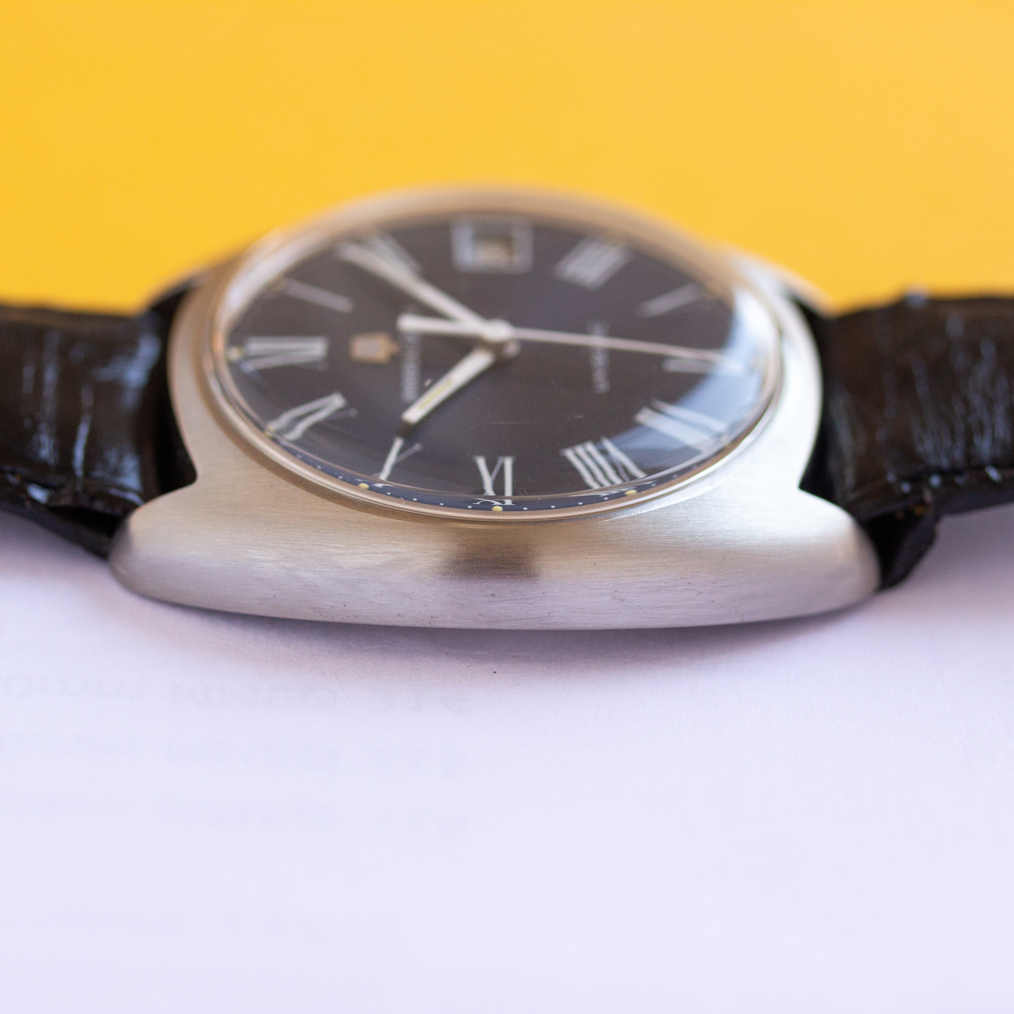 View of Universal Geneva Unisonic ref 852101 cal 1-52 New Old Stock