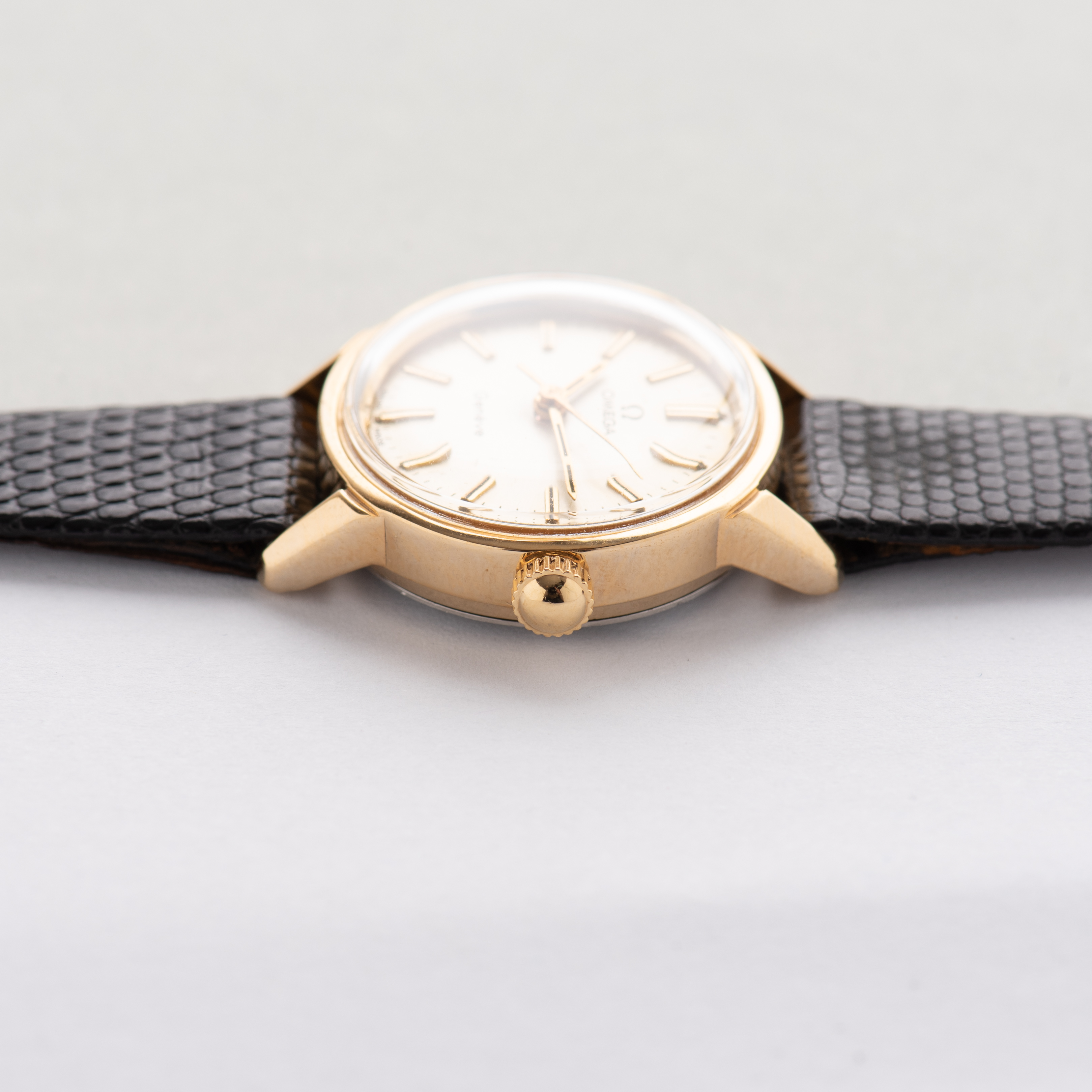 Zicht op Omega Geneve ref 535.025 cal 630 uit 1971