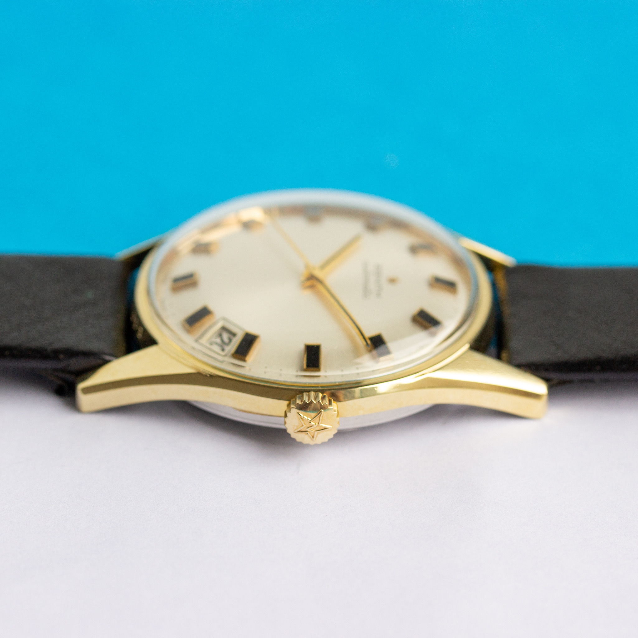 Zicht op Zenith Automatic date ref 140033 cal 2542 PC