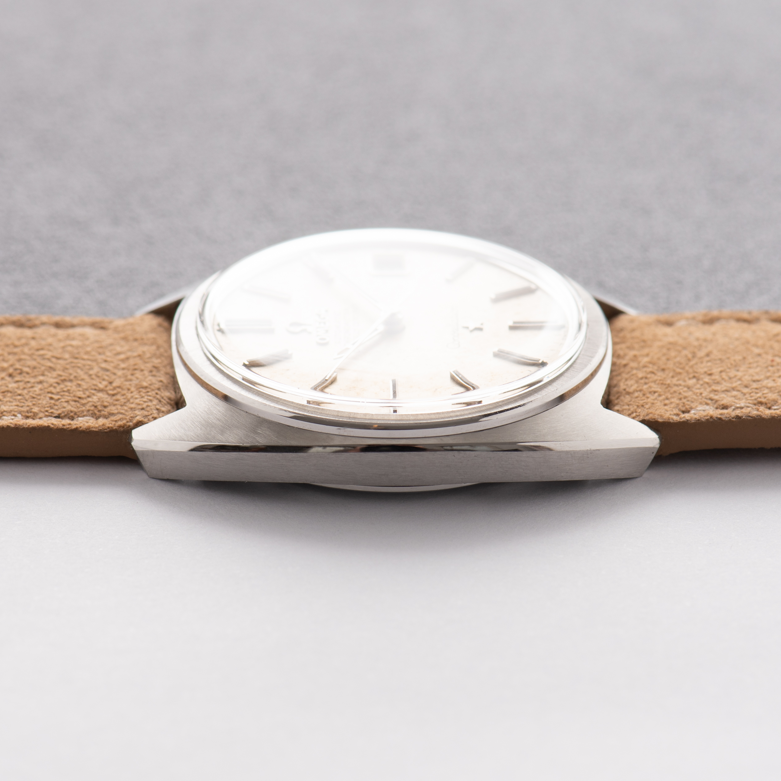 Zicht op Omega Automatische Chronometer Constellatie "Linnen wijzerplaat" Ref 168.017 Cal 564