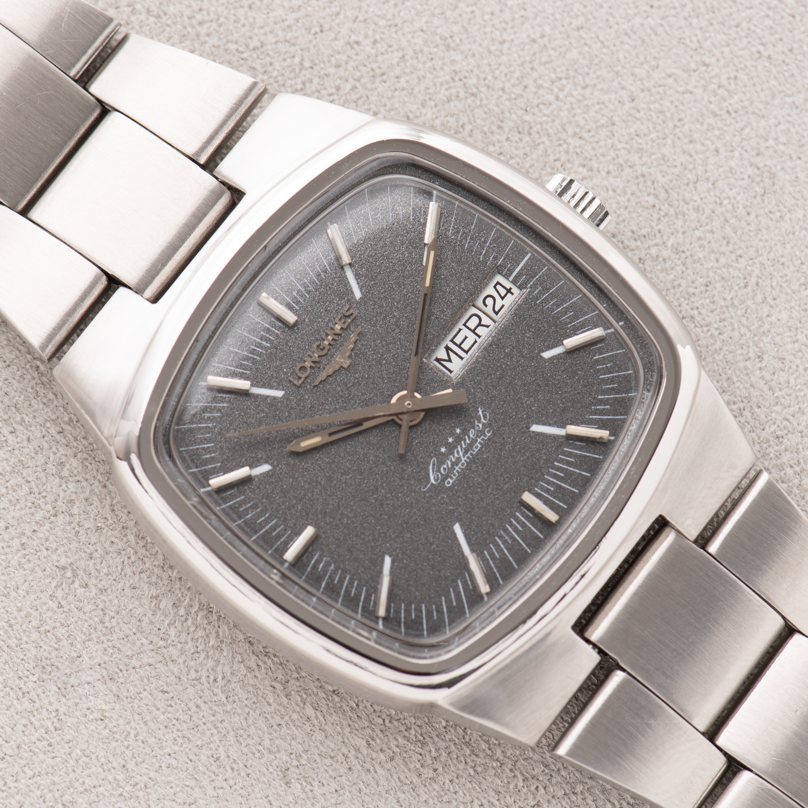View of Longines Conquest Jumbo Automatic Réf 1568-1 636 cal L636.5