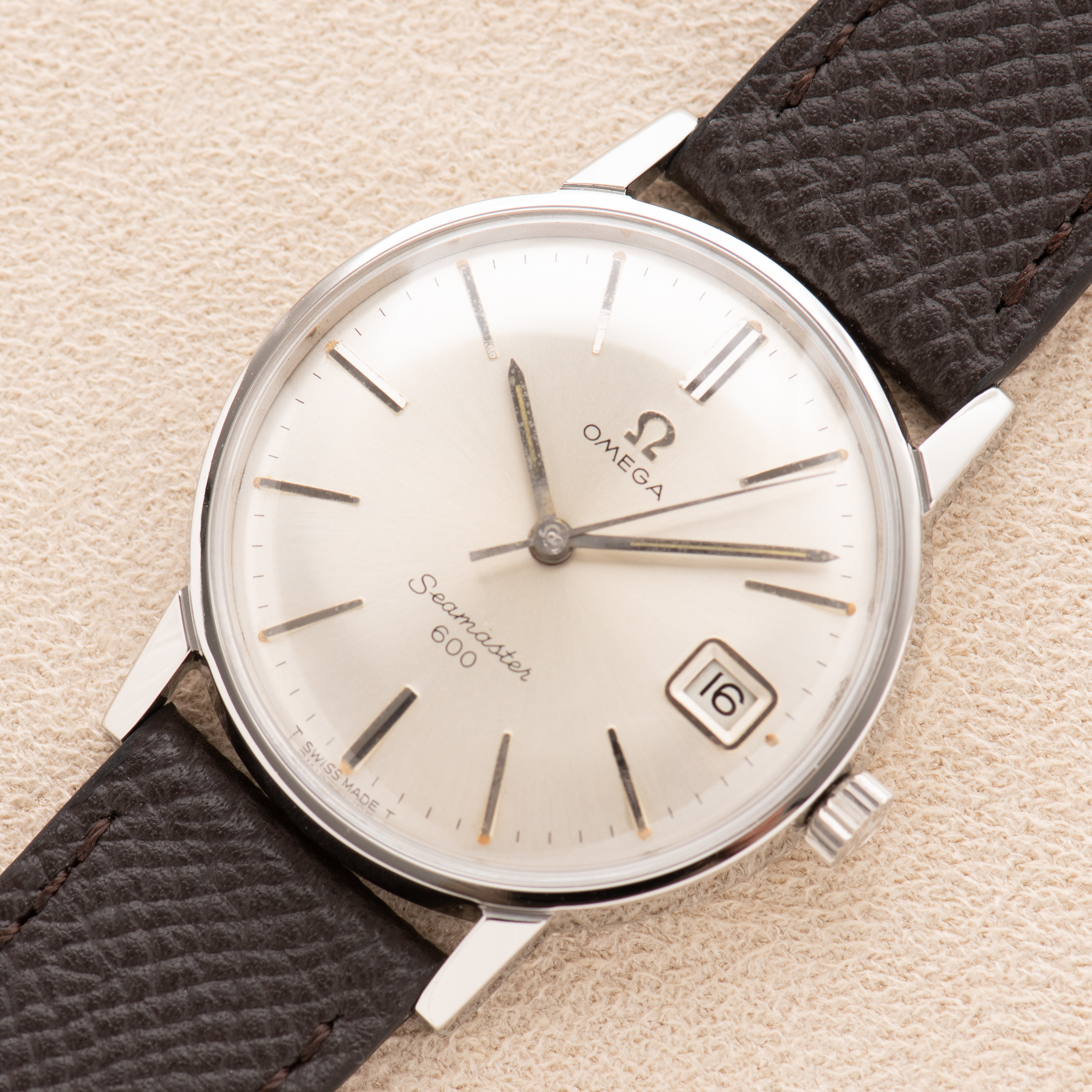 Vue de Omega Seamaster 600 Réf 136.011 from 1964